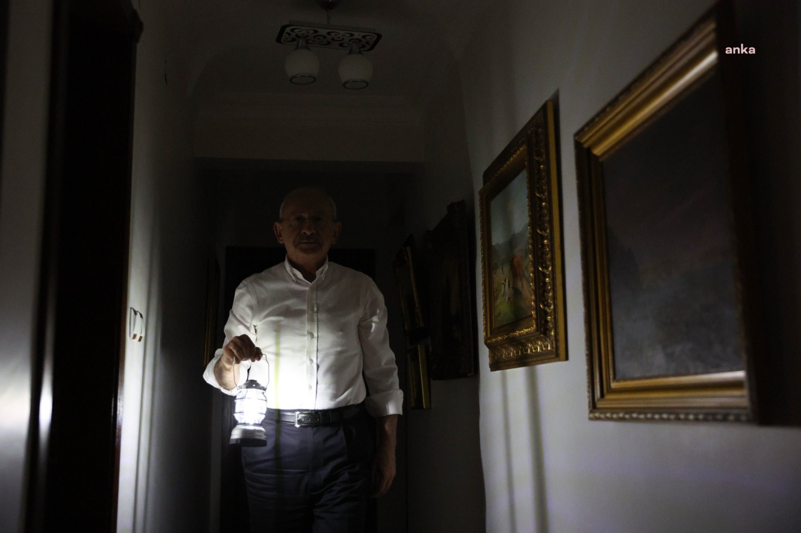CHP LİDERİ KILIÇDAROĞLU GECEYİ KARANLIKTA GEÇİRDİ