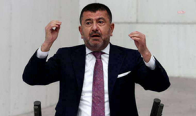 AĞBABA’DAN, 23 NİSAN’DA “ÇOCUK GİYİM” FİYATLARINA TEPKİ: “BİRÇOK OKUL, AİLELER KIYAFET PARASINI KARŞILAYAMADIĞI İÇİN GÖSTERİ YAPMAKTAN VAZGEÇTİ”