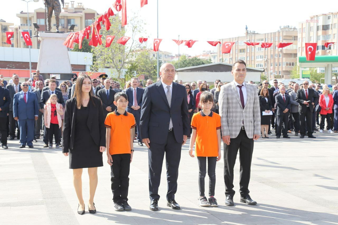 Edremit’te 23 Nisan coşkuyla kutlandı