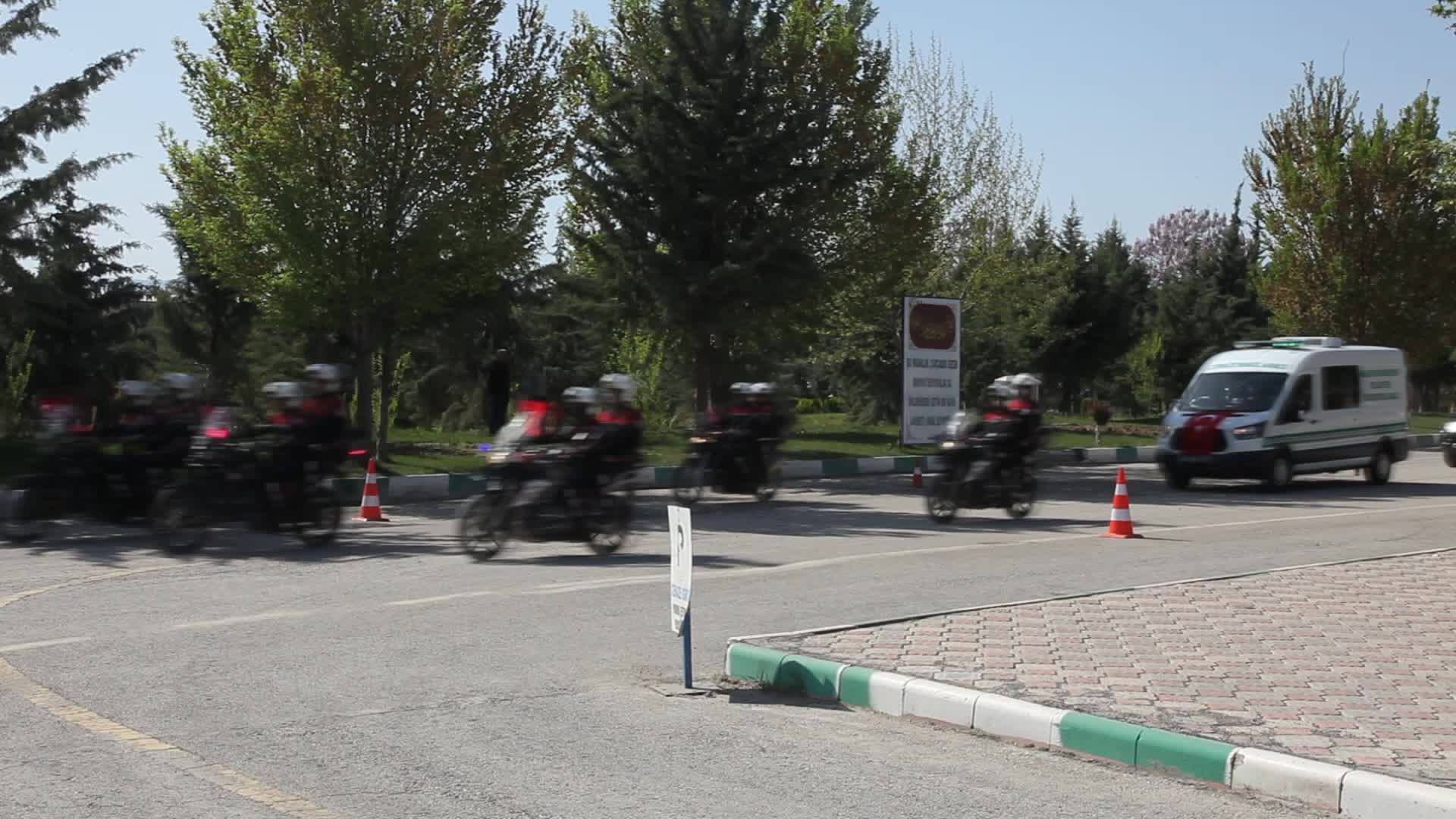 ŞEHİT ÖZEL HAREKAT POLİSİ ALTUNÖRS İÇİN, MALATYA’DA TÖREN DÜZENLENDİ