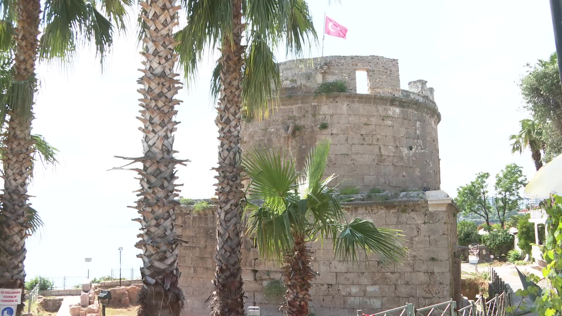 HIDIRLIK KULESİ ÇEVRESİNDE ARKEOLOJİK KAZI BAŞLATILDI