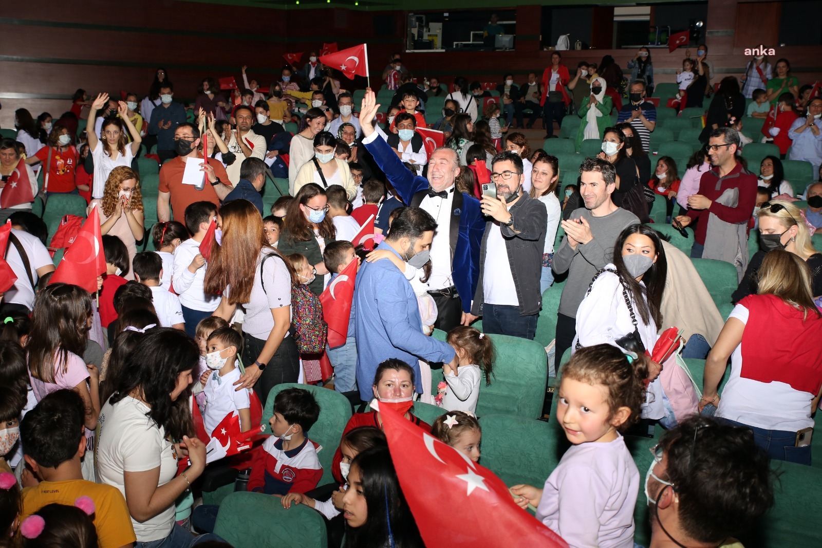ESKİŞEHİR'DE 23 NİSAN’I DOYASIYA KUTLADILAR