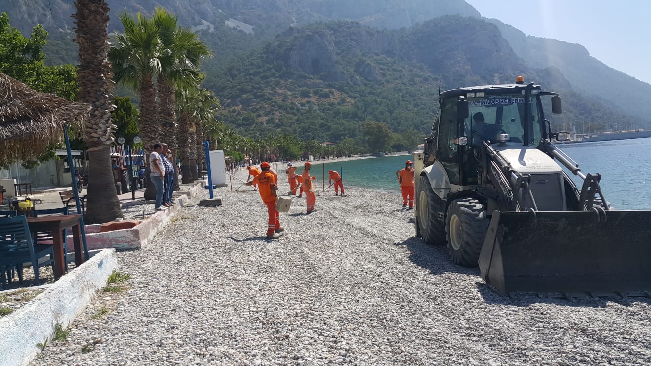 MİLAS SAHİLLERİNDE SEZONA HUMMALI HAZIRLIK