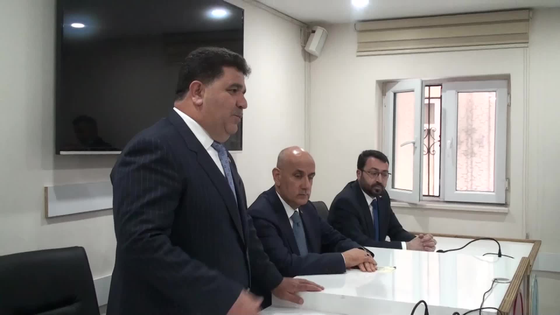 TARIM BAKANI KİRİŞCİ: DIŞA BAĞIMLILIK VE KURUN DA ETKİSİYLE ÜRETİM MALİYETLERİMİZDE CİDDİ ARTIŞLAR VAR