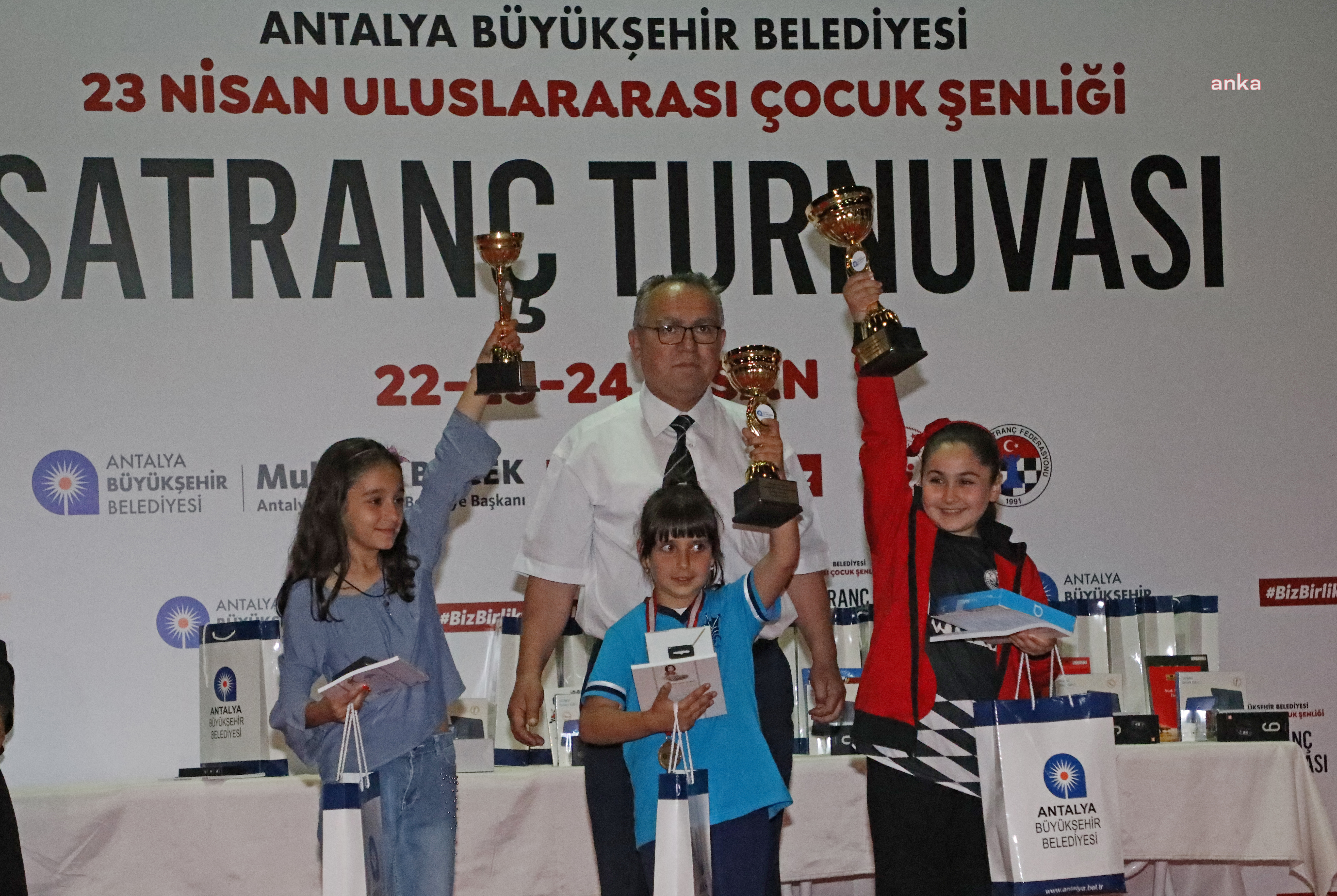 ANTALYA BÜYÜKŞEHİR’İN SATRANÇ TURNUVASI SONA ERDİ