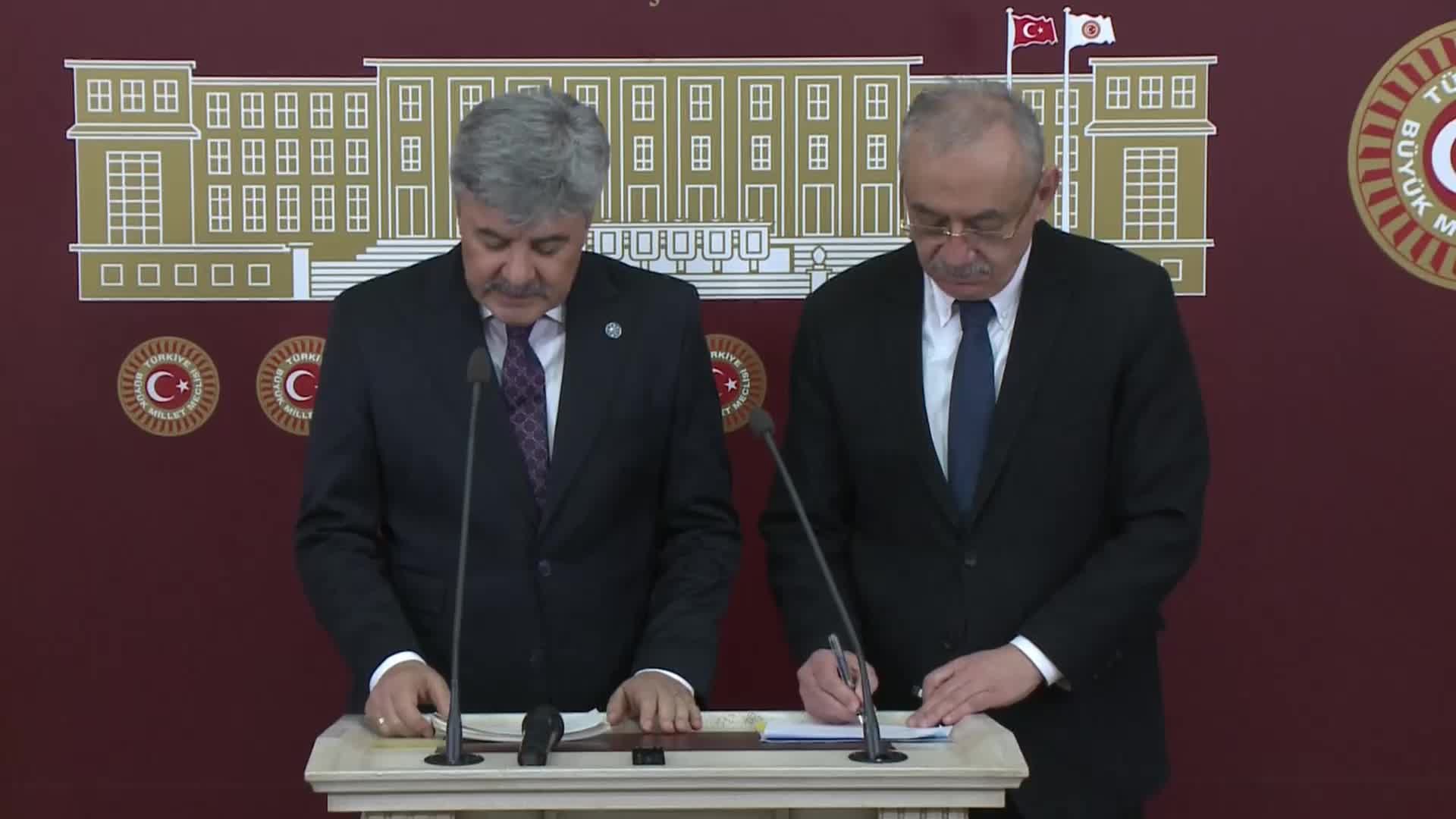 TATLIOĞLU: GEMİLERİ KARADAN YÜRÜTME KONUSUNDA BEYANLAR VERENLERİN YOLDA YÜRÜYEMEDİKLERİNİ GÖRDÜK