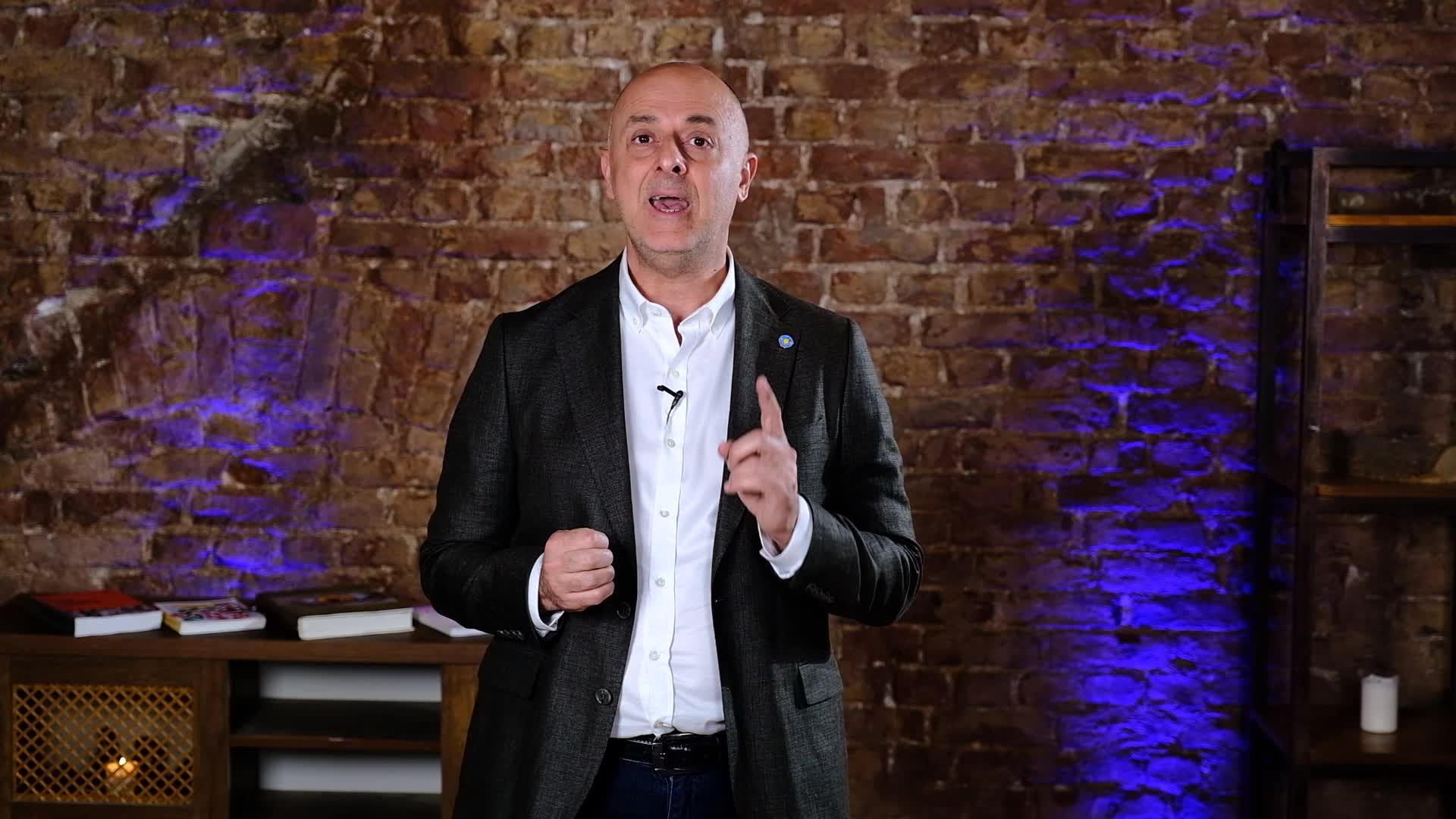 ÜMİT ÖZLALE: AK PARTİ, KENDİNE YAKIN OLAN KİŞİLERİ ORTA VE UZUN DÖNEMDE ÇOK CİDDİ BİR BÜTÇE OLUŞTURACAĞINI BİLEREK İŞE ALIYOR