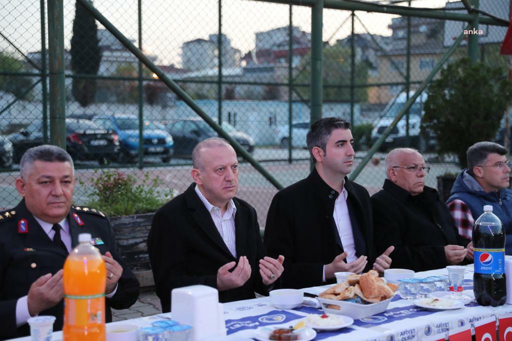 KARTAL BELEDİYE BAŞKANI YÜKSEL, KARTAL GÖZLEMEVİ'NDE ÇOCUKLARLA İFTAR YAPTI