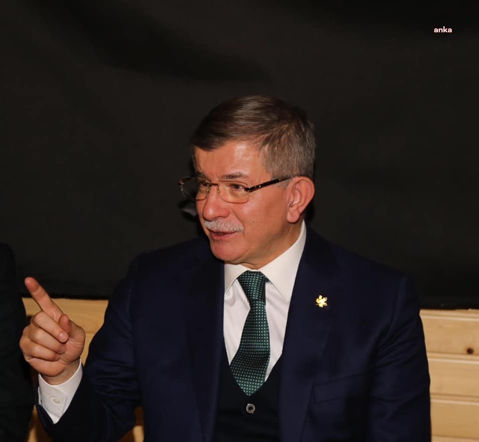 DAVUTOĞLU: YARGI SİYASİ GÜCE DEĞİL, SİYASİ GÜÇ ADALETE DAYANMAK ZORUNDA