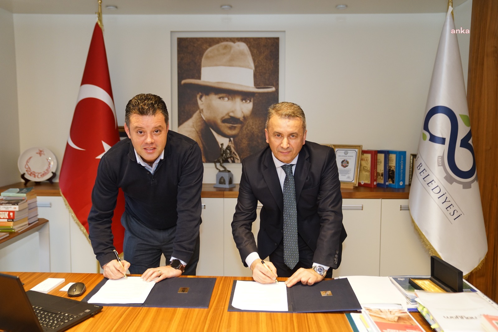 İSTANBUL BÜYÜKŞEHİR BELEDİYESİ YEREL BELEDİYELERİN İKLİM PLANLAMASINI YAPIYOR