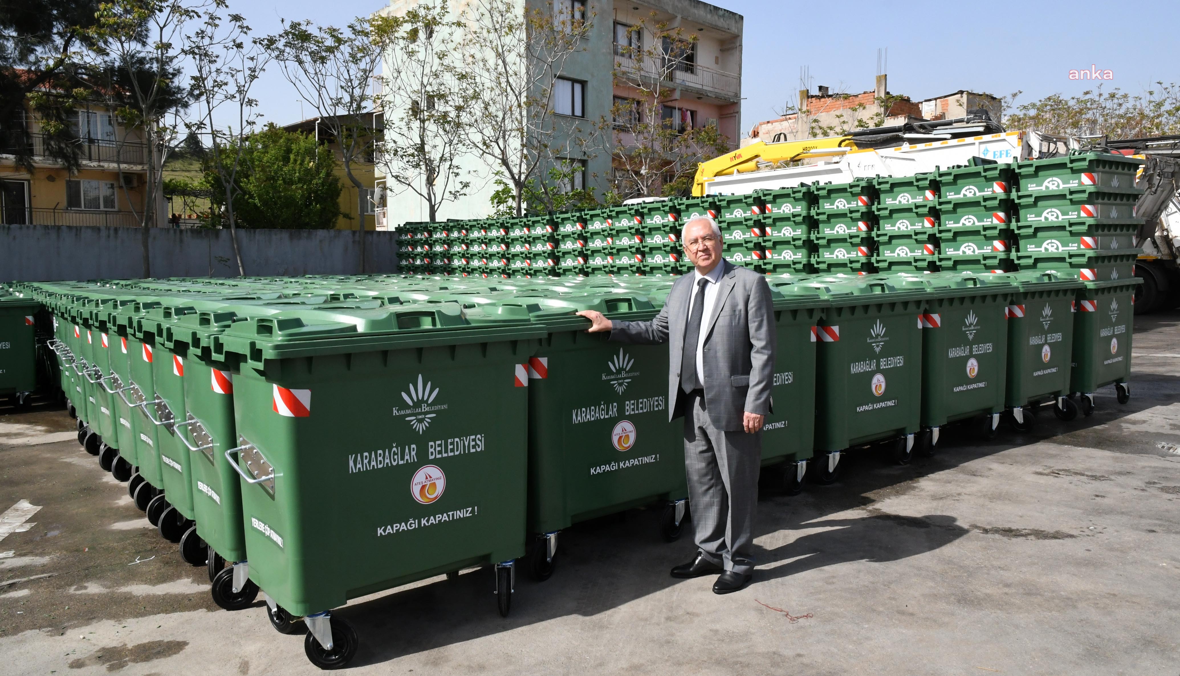 KARABAĞLAR, MODERN ÇÖP KONTEYNERLERİNE KAVUŞUYOR