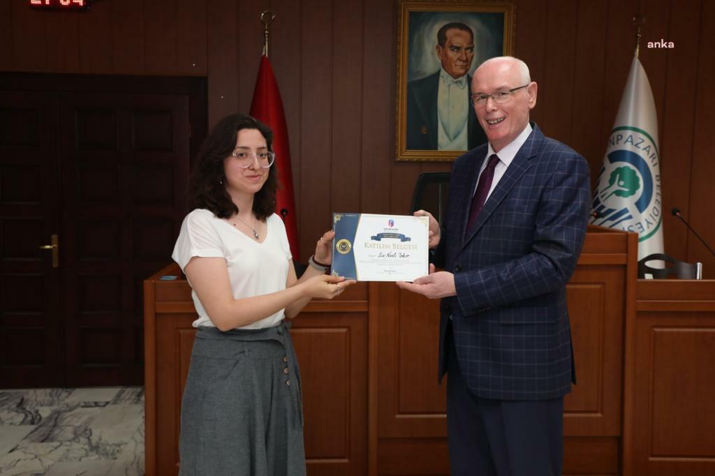 ODUNPAZARI BELEDİYE BAŞKANI KURT: “LÜLETAŞINI AYAĞA KALDIRMALIYIZ”