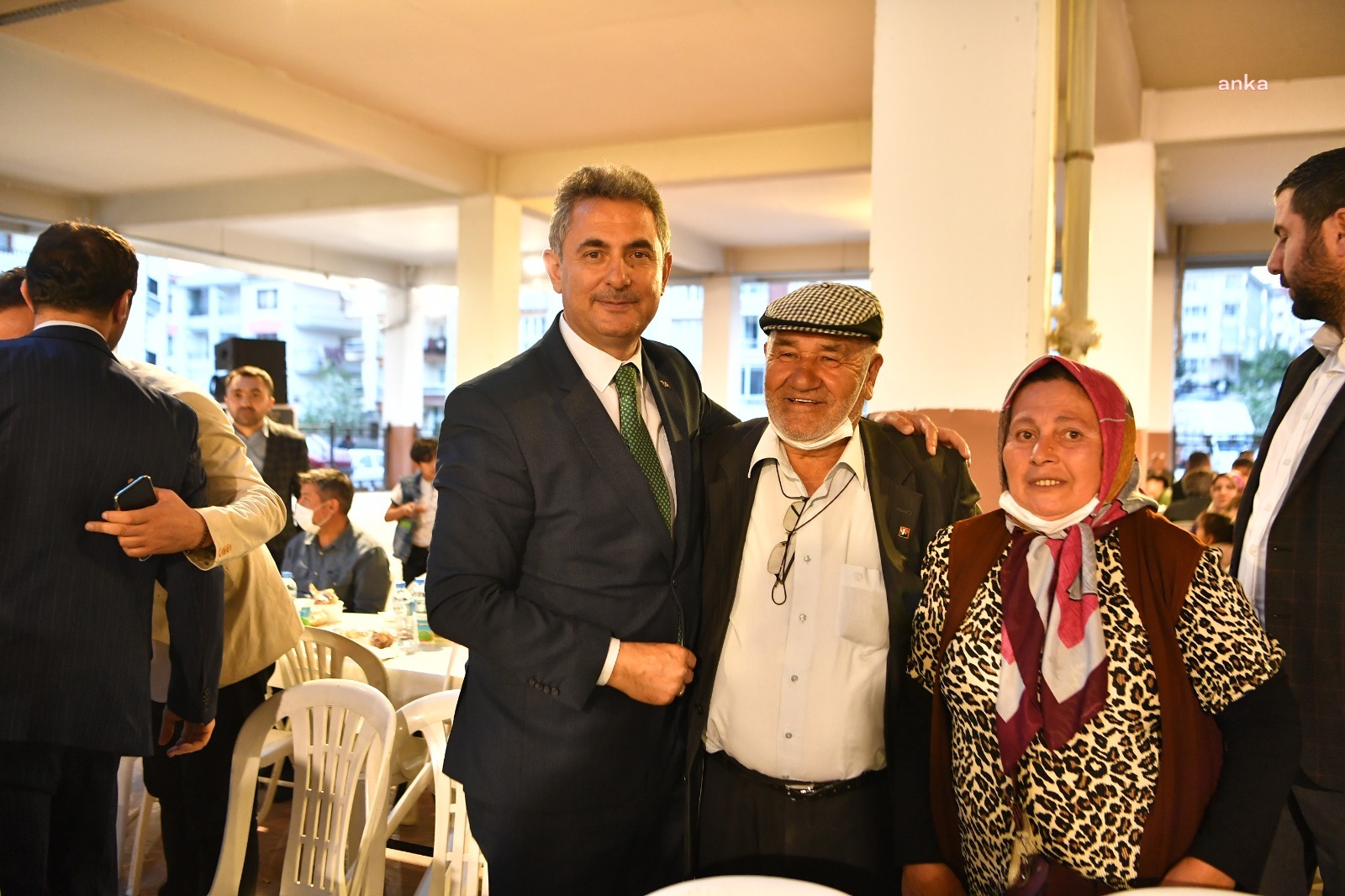 MAMAK BELEDİYESİ’NİN İFTAR SOFRASI BAŞAK MAHALLESİ’NDEYDİ
