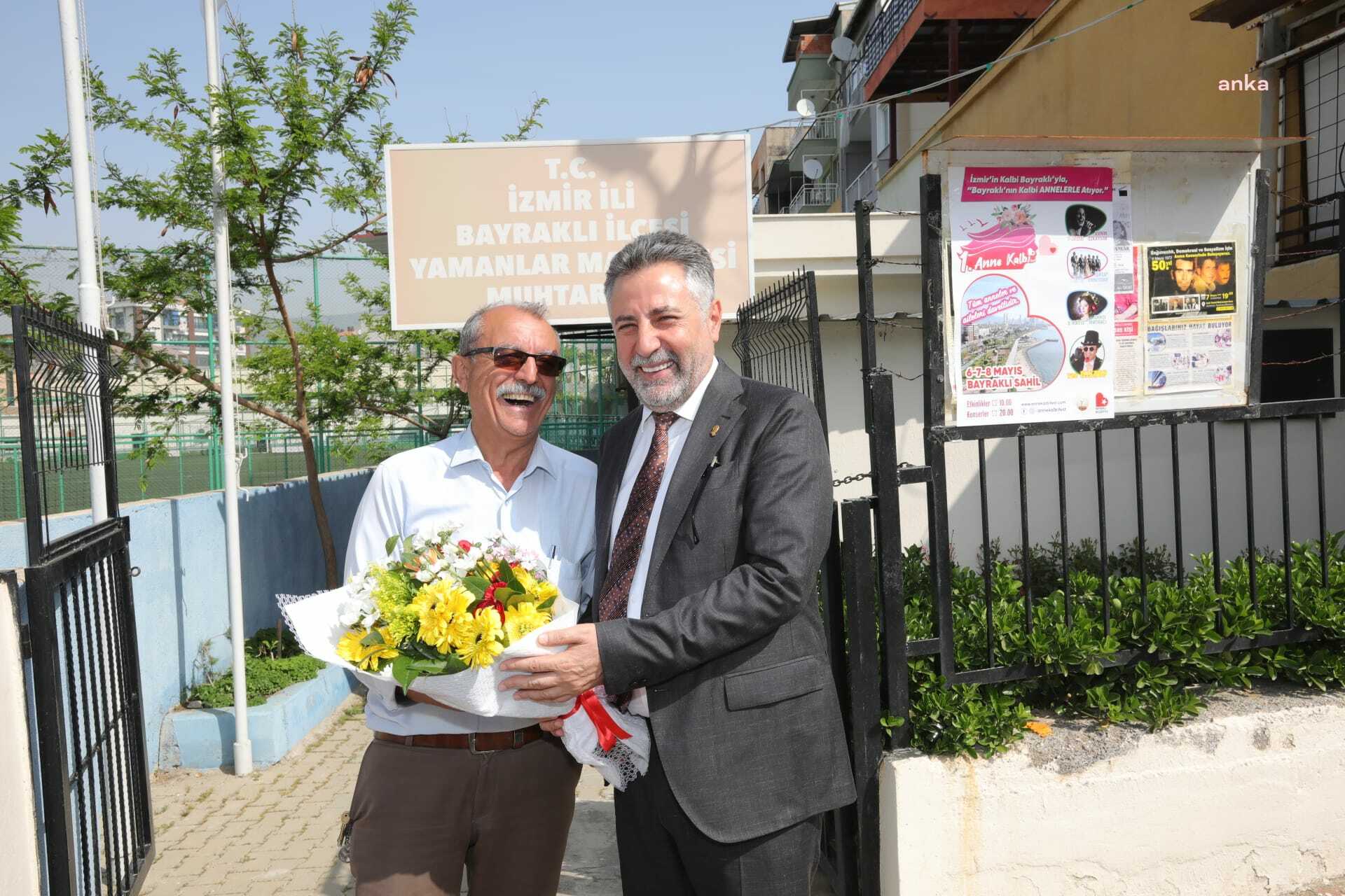 BAYRAKLI BELEDİYE BAŞKANI SERDAR SANDAL'DAN 24 MAHALLE MUHTARINA BAYRAM ZİYARETİ