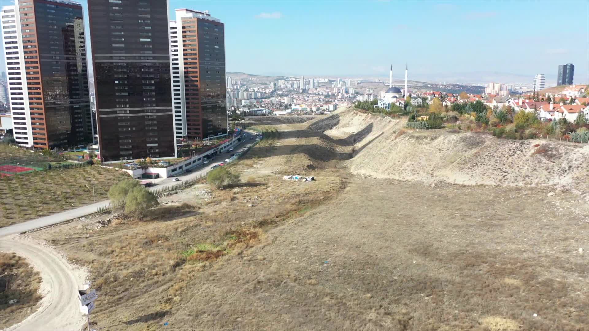 ANKARA BÜYÜKŞEHİR LODUMLU MAHALLESİ’NE YAPILACAK PARK İÇİN ÇALIŞMA BAŞLADI
