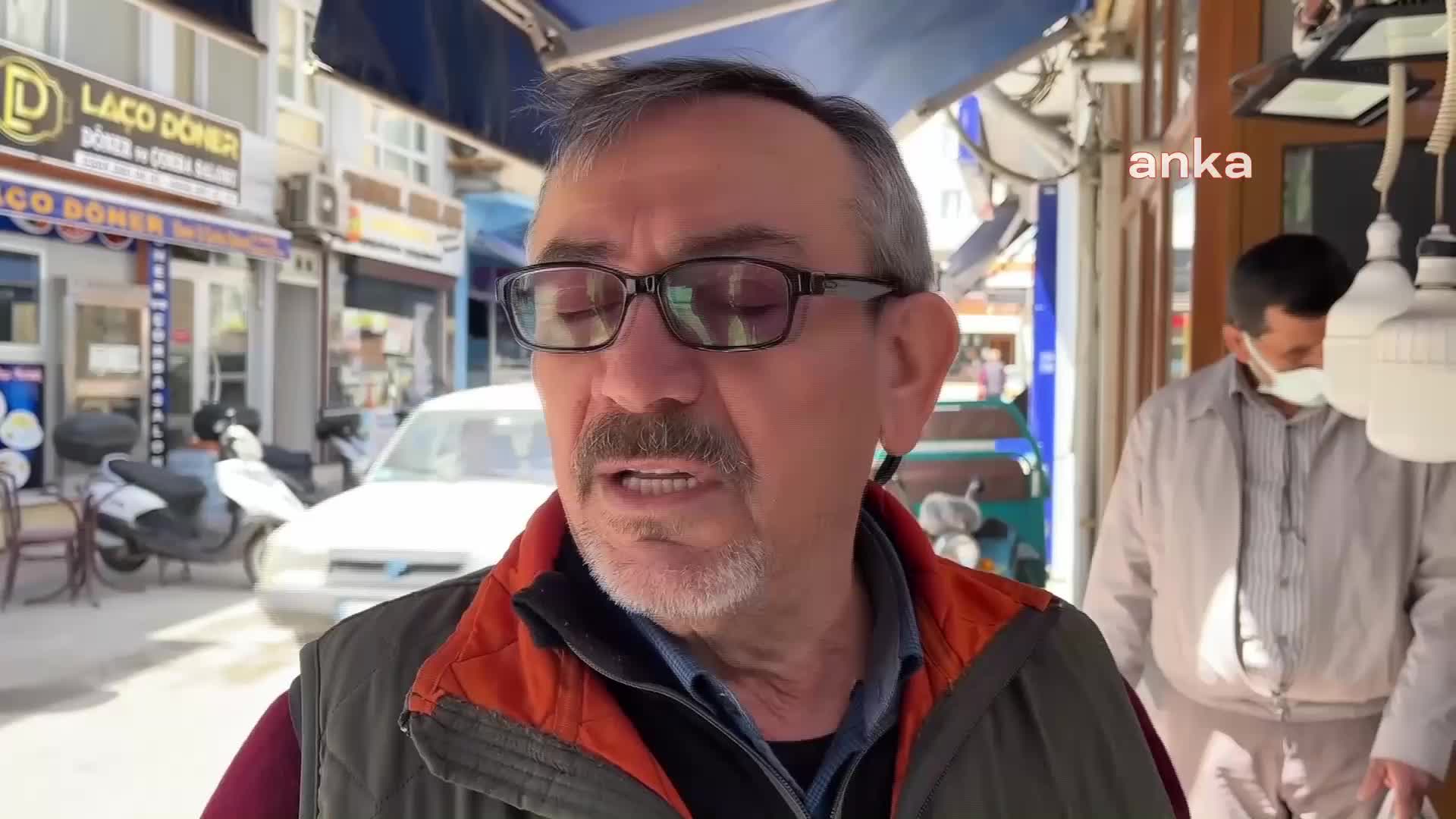 SİNOPLU BALIKÇI: BARBUNUN FİYATI ETİN FİYATINI SOLLADI. İNSANLAR ARTIK 2 DİLİM, 3 DİLİM ALARAK ALIŞVERİŞ YAPIYOR