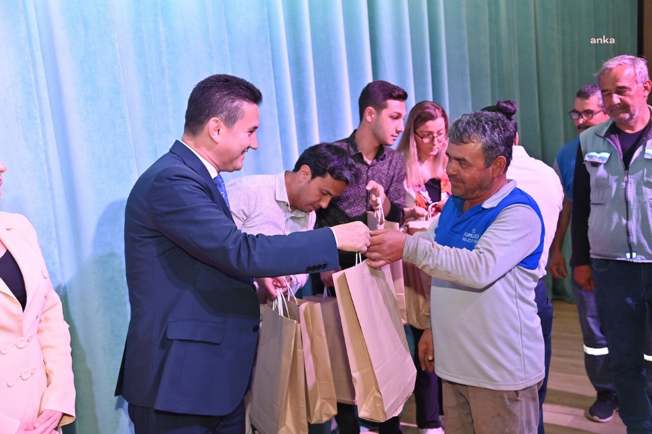 KUMLUCA BELEDİYESİ’NDE BAYRAMLAŞMA