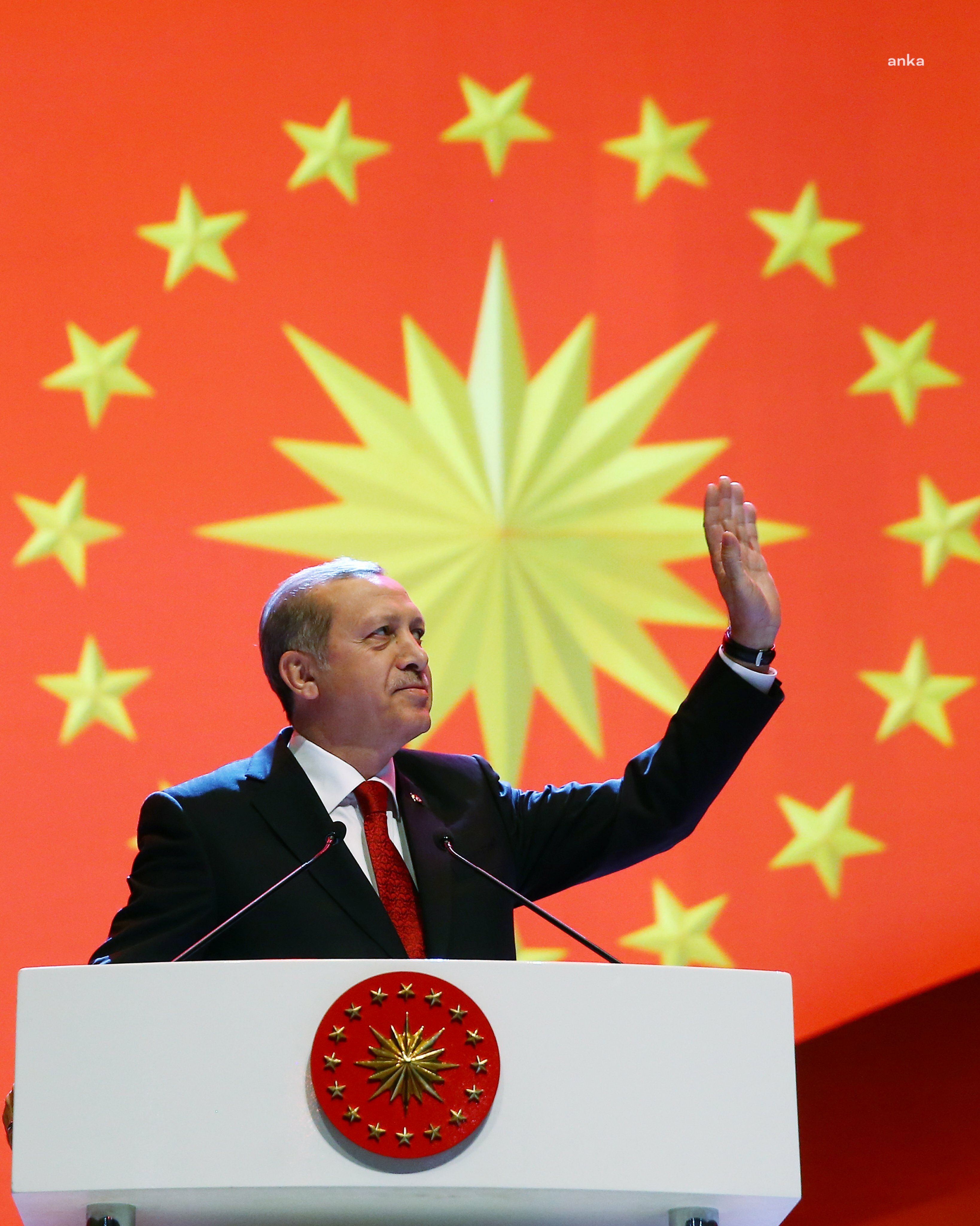 ERDOĞAN: İŞÇİLERİMİZ BAŞTA OLMAK ÜZERE BÜTÜN VATANDAŞLARIMIZIN YANINDA OLMAYI SÜRDÜRECEĞİZ
