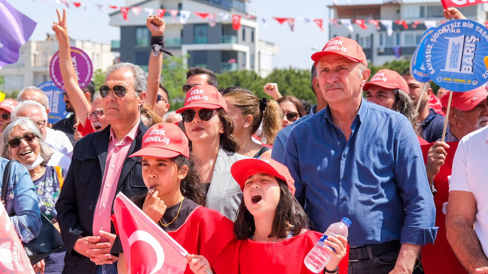 DİDİM BELEDİYE BAŞKANI ATABAY'DAN 1 MAYIS'TA EMEKÇİLERE DESTEK