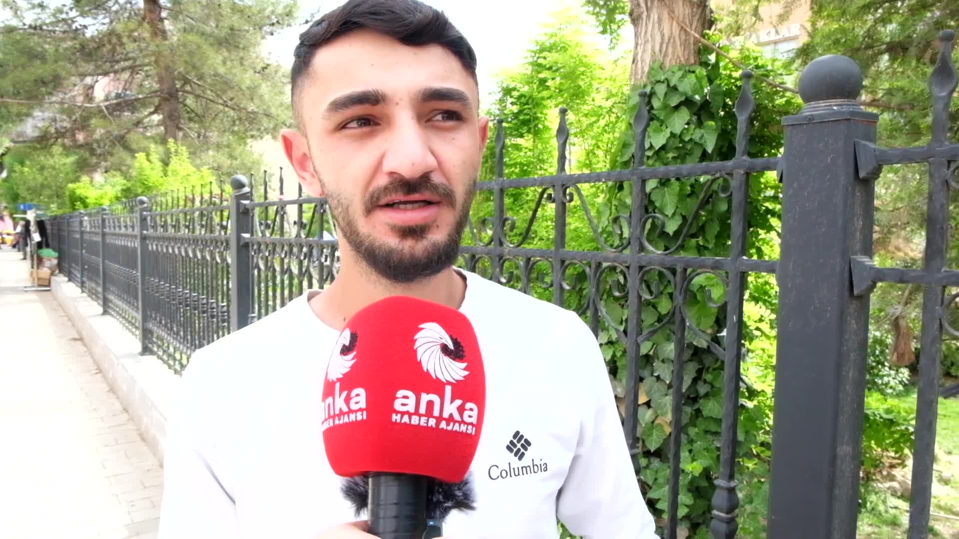 SİİRTLİ VATANDAŞ: BAYRAMLIĞI GEÇİN, İNSANLAR NORMAL KİŞİSEL İHTİYAÇLARINI ALAMAYACAK DURUMDA