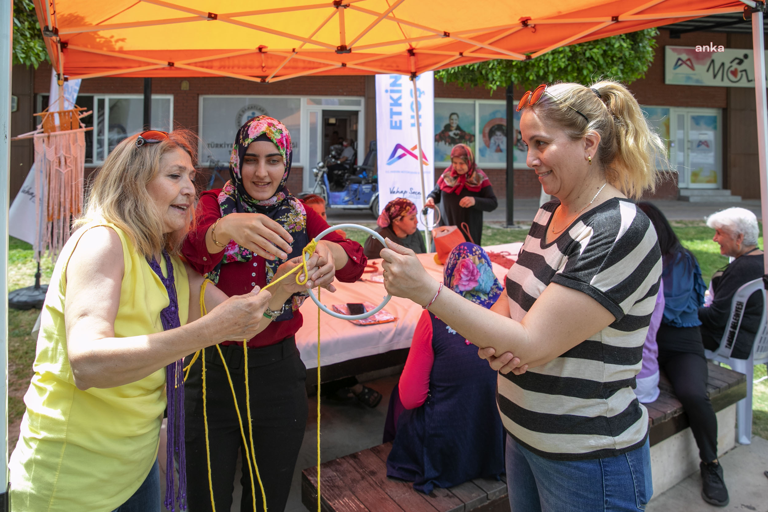 MERSİN BÜYÜKŞEHİR’DEN GÖRME ENGELLİ KADINLARA KURS DESTEĞİ
