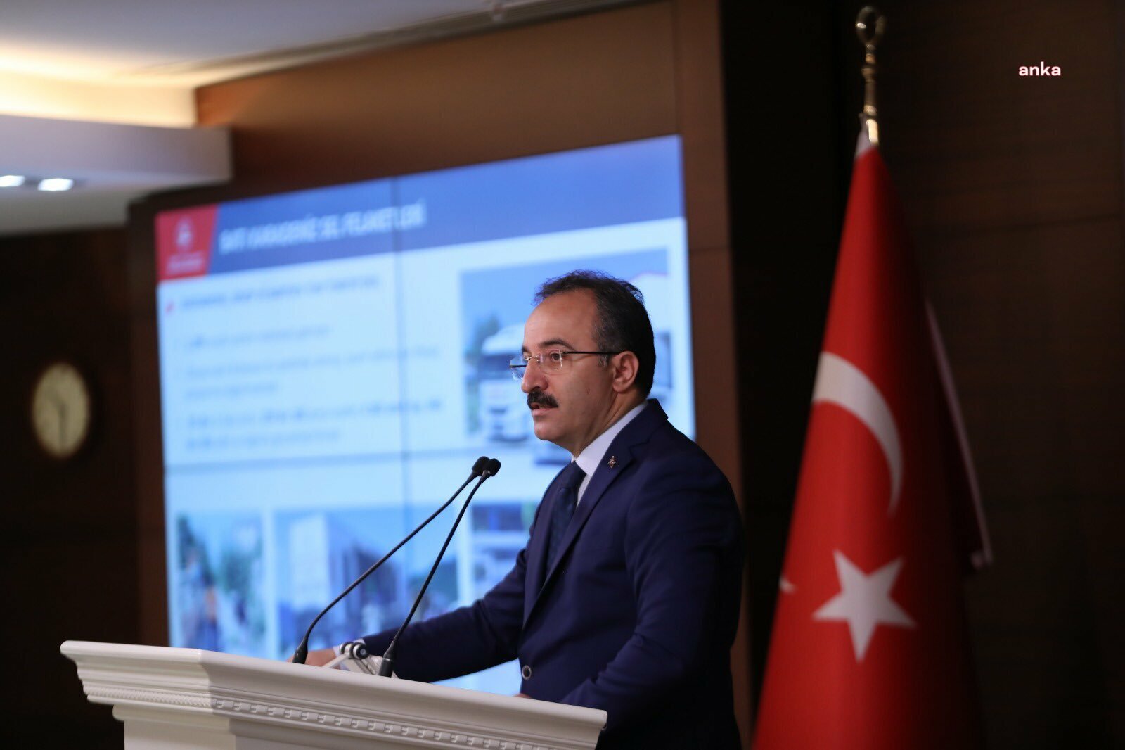 İÇİŞLERİ BAKAN YARDIMCISI ÇATAKLI: “ÜMİT ÖZDAĞ, SİNAN OĞAN VE BENGİ BAŞER YABANCI DÜŞMANLIĞI YAPIYOR. HAKLARINDA GÖÇ İDAREMİZ SUÇ DUYURUSUNDA BULUNACAKTIR”