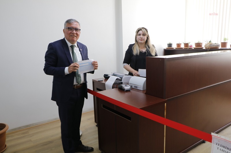 HONAZ BELEDİYE BAŞKANI KEPENEK, EMLAK VERGİSİNİ VEZNEDEN ÖDEYEREK ÖRNEK OLDU