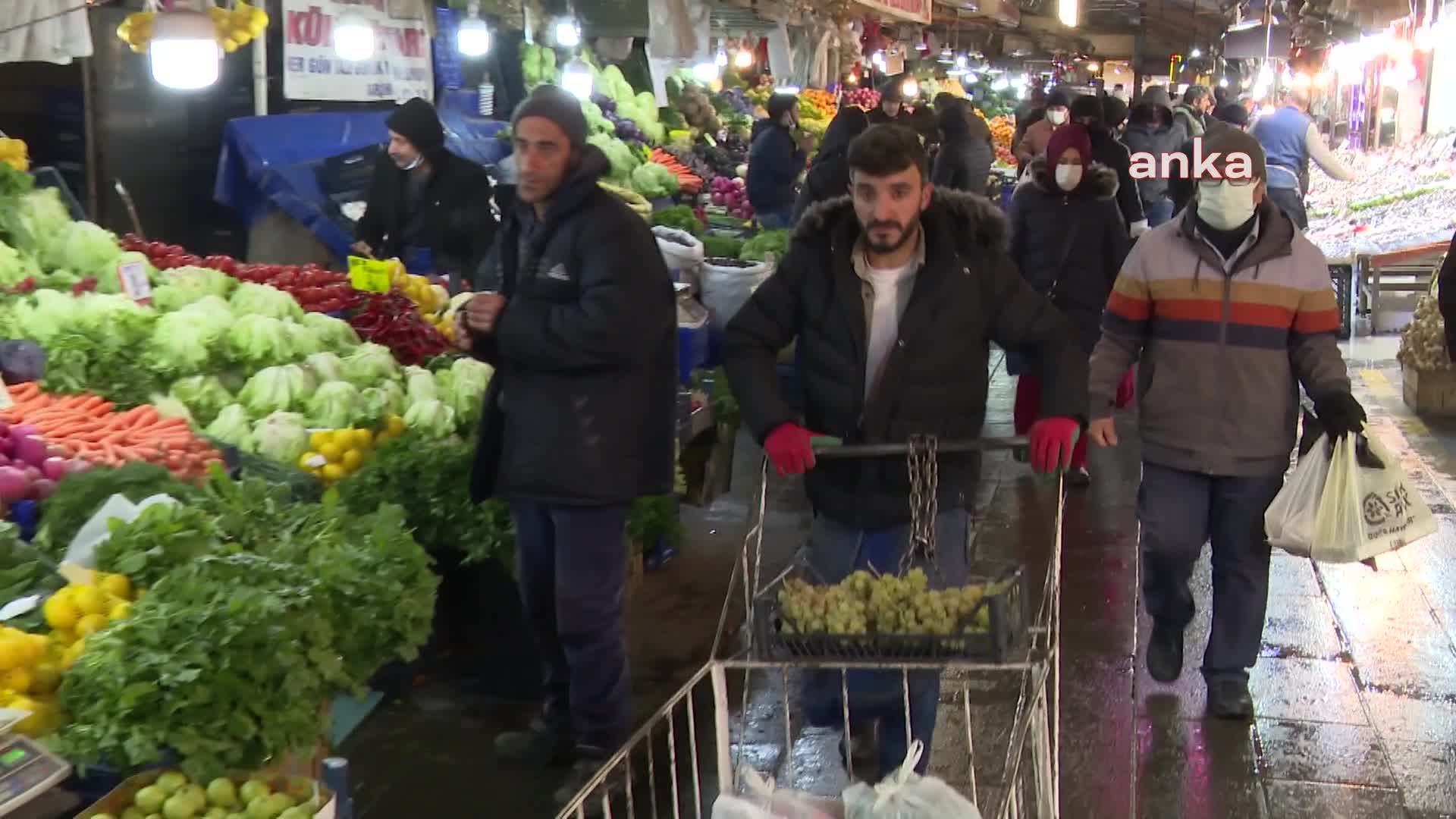 SES ANKARA ŞUBESİ EŞ BAŞKANI YALÇINKAYA: “ENAG’A GÖRE EN DÜŞÜK DEVLET MEMURU MAAŞINDAKİ KAYIP 2432 TL. TÜİK’E GÖRE İSE 1448 TL”