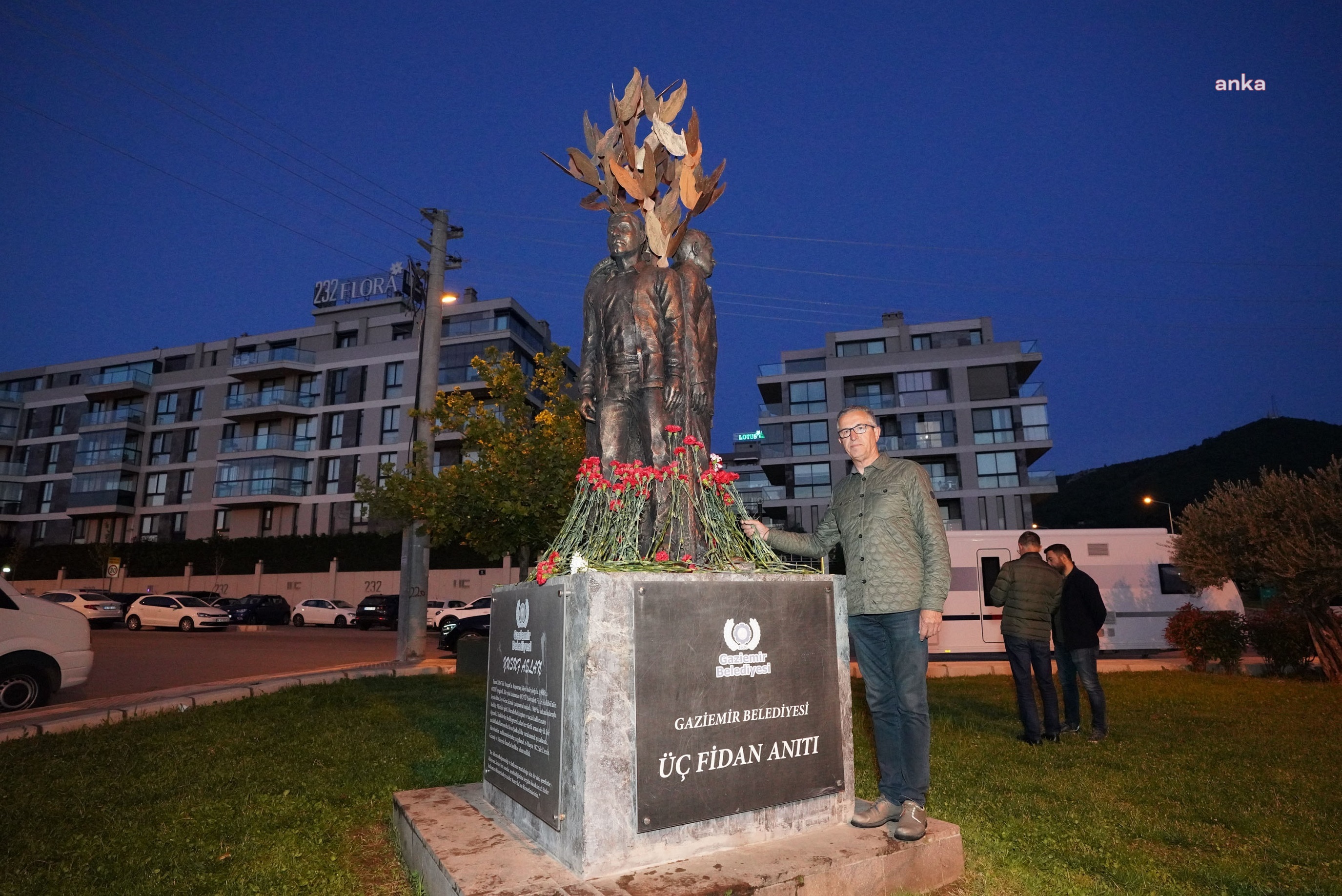 ÜÇ FİDAN, GAZİEMİR'DE ANILDI