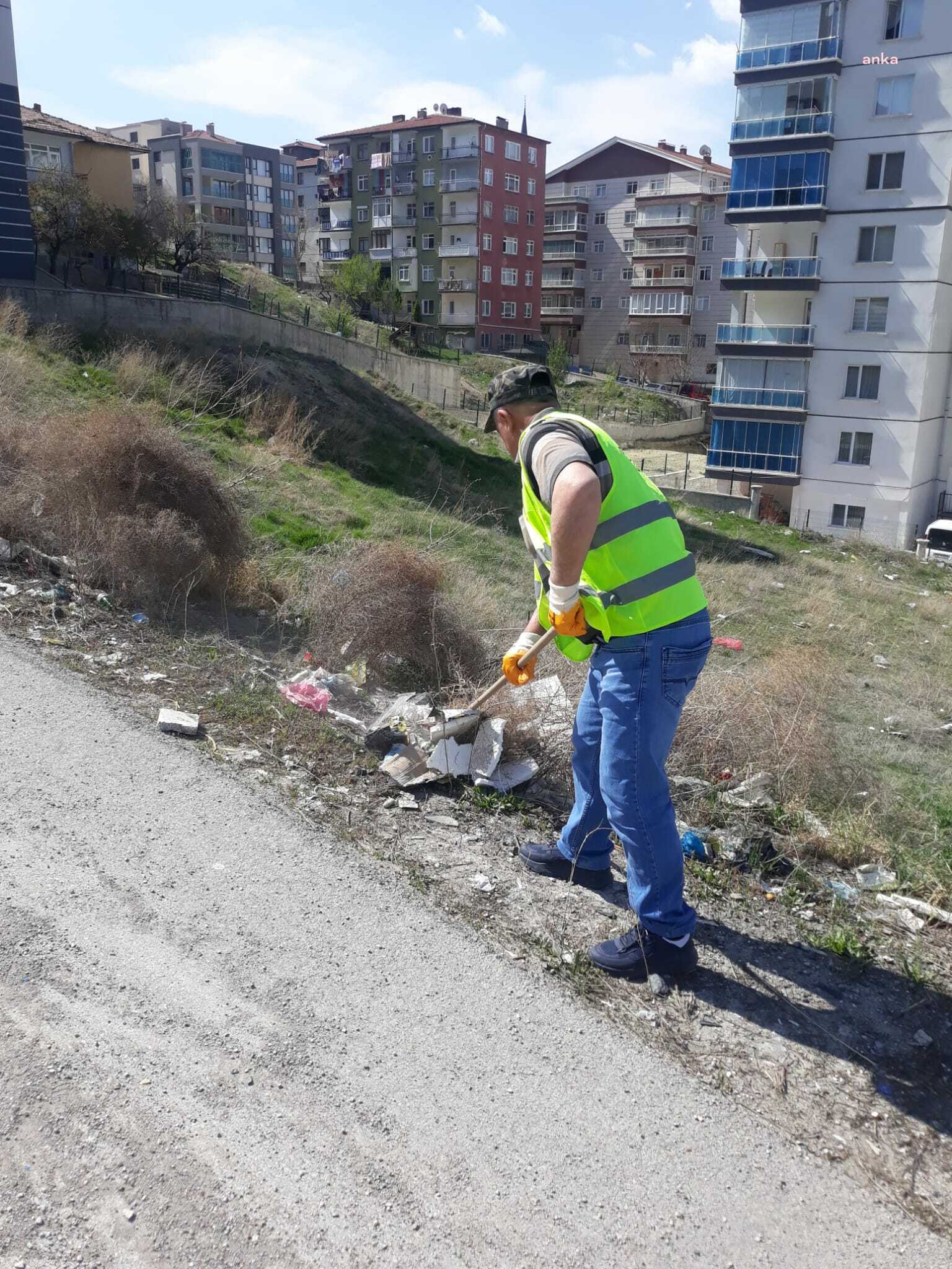 YENİMAHALLE SOKAKLARINDA TEMİZLİK ÇALIŞMASI