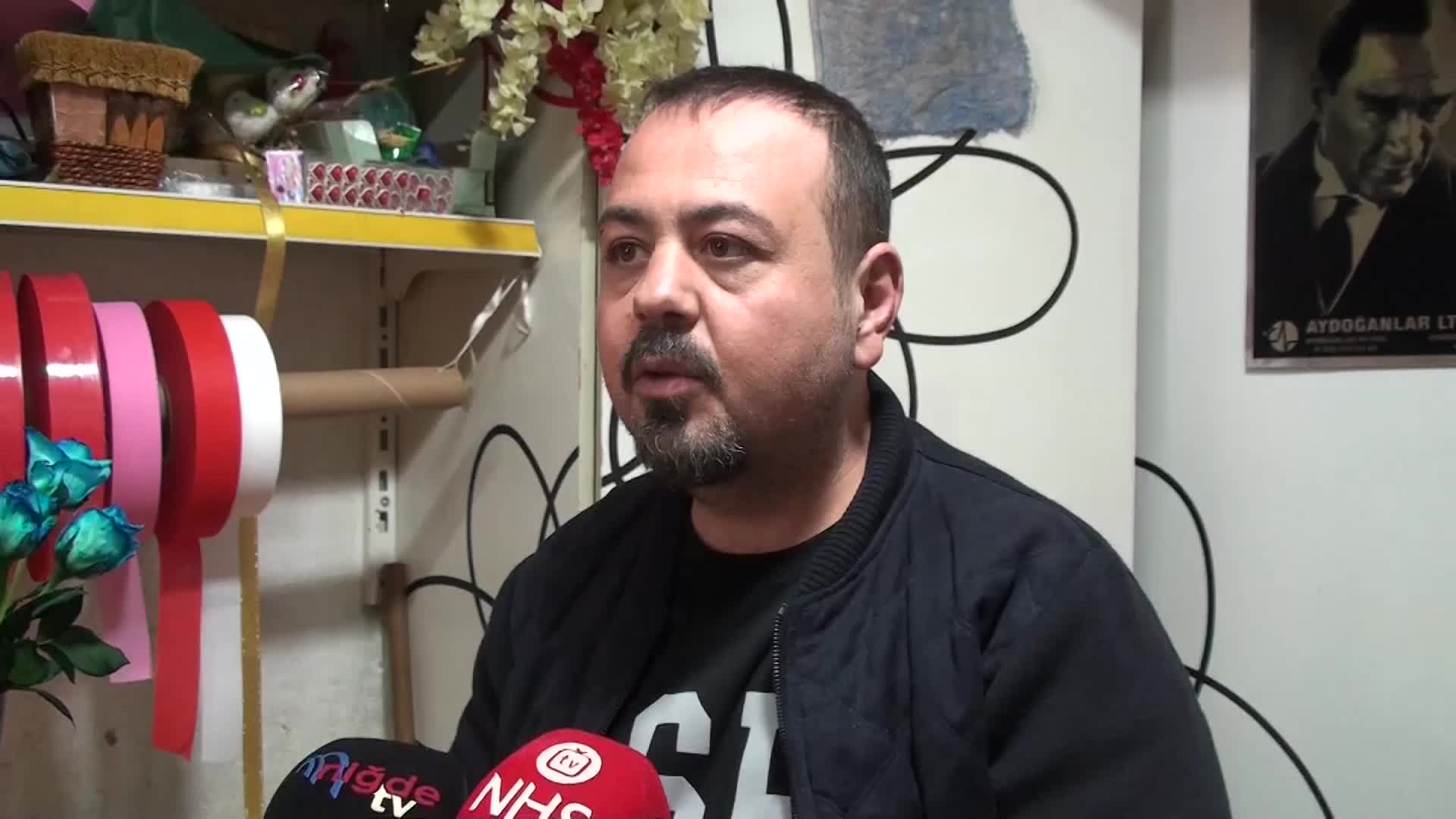 NİĞDELİ ÇİÇEKÇİ: "ANNELER GÜNÜ'NDE ANNELERE ÇİÇEK ALMAK LÜKS OLDU"