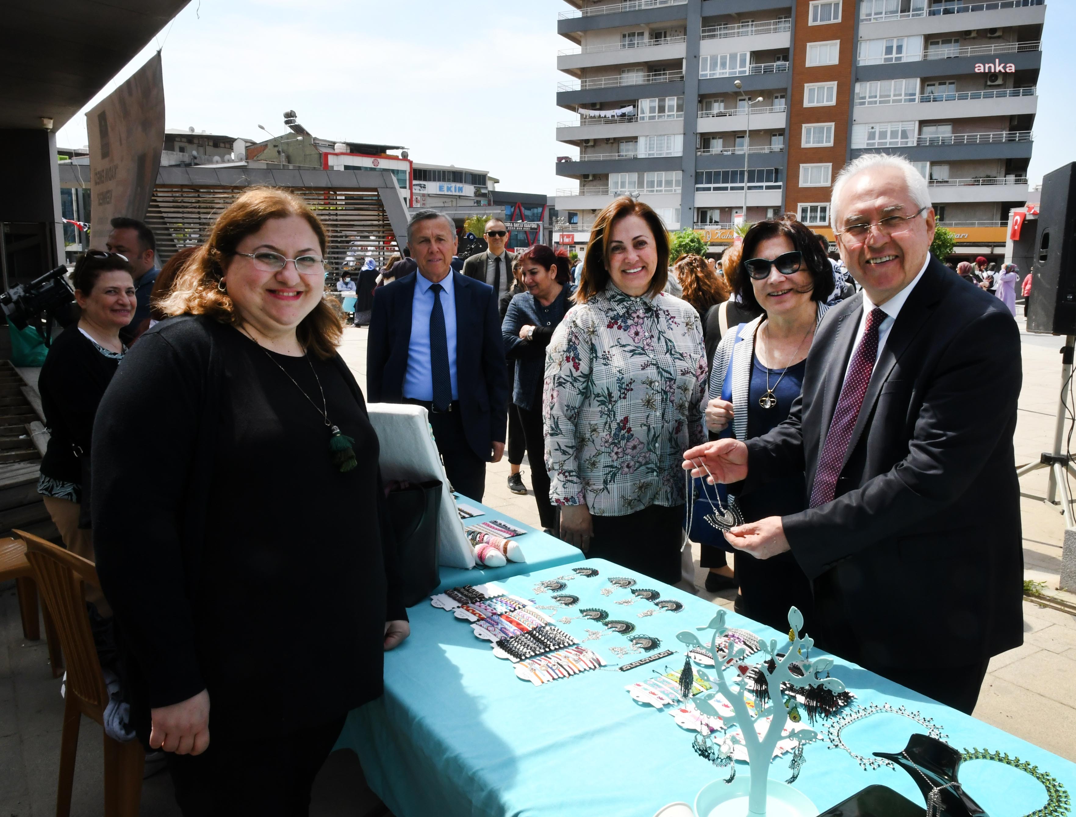 KARABAĞLAR'DA ANNELER GÜNÜ KERMESİ