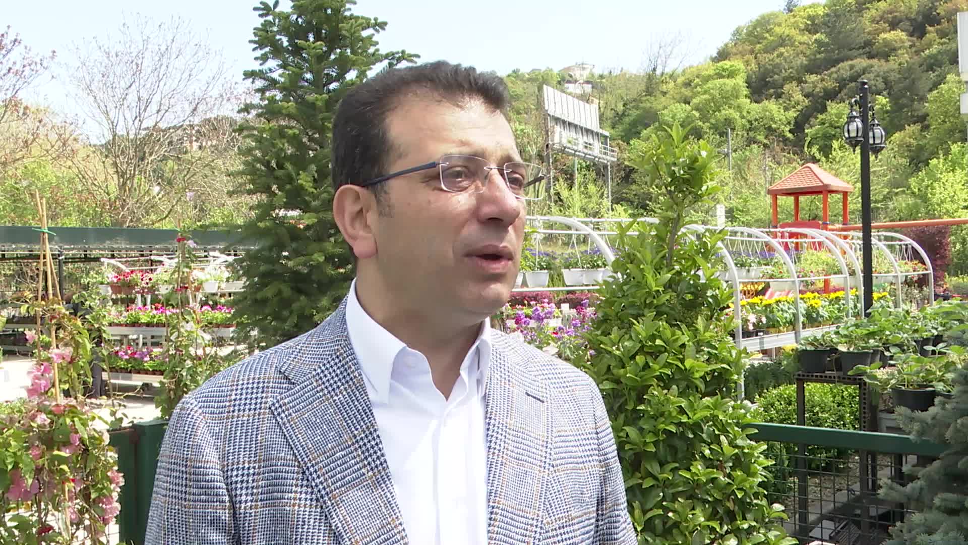 İMAMOĞLU’NDAN "GAZETECİLERLE FOTOĞRAF" AÇIKLAMASI: “İLERLEYEN GÜNLERDE DAHA FARKLI ÖRNEKLERİNİ GÖREBİLİRLER. TEK ŞART, BENİMLE KONUŞMAYA CESARETLİ OLANLARLA YAPACAĞIM"