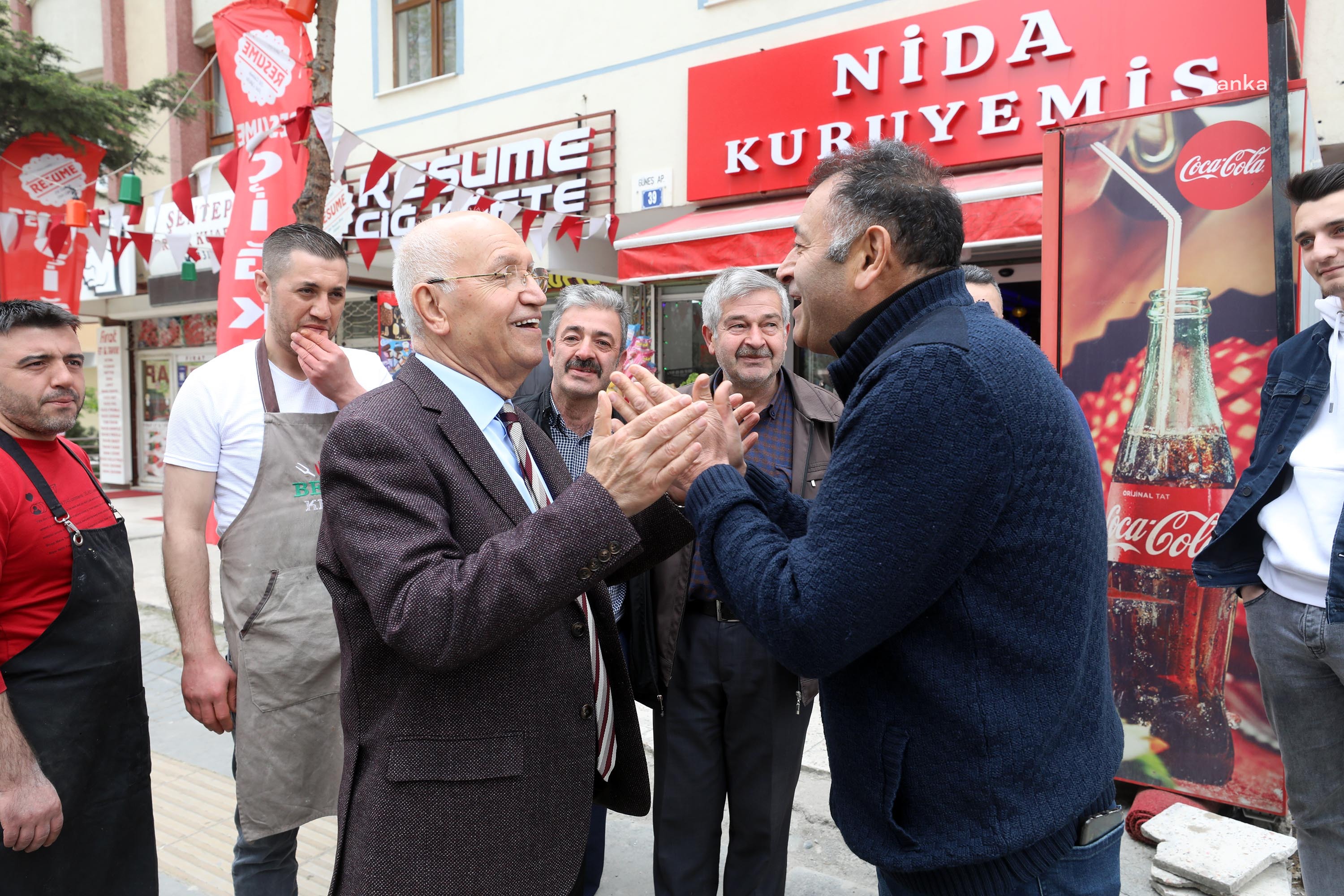 FETHİ YAŞAR VATANDAŞLA VE ÇALIŞANLARIYLA BAYRAMLAŞTI