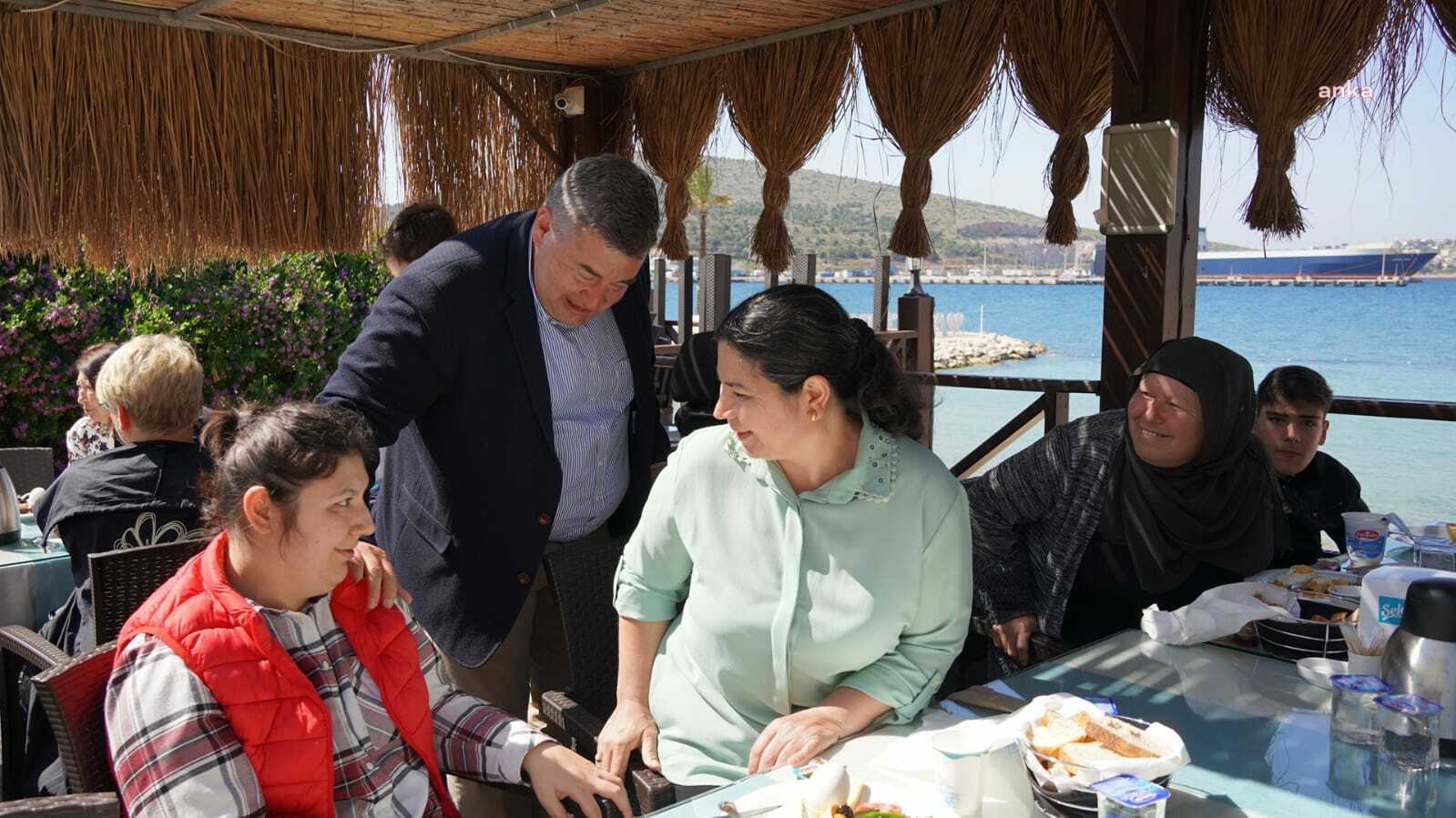 BAŞKAN ORAN, ÖZEL ÇOCUKLAR VE ANNELERİ İLE BİR ARAYA GELDİ
