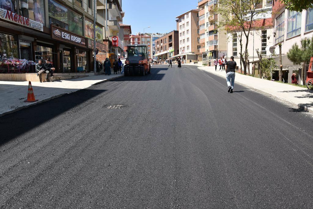 TEKİRDAĞ BÜYÜKŞEHİR'DEN ÇERKEZKÖY İLÇESİNE 800 TON SICAK ASFALT SERİLDİ
