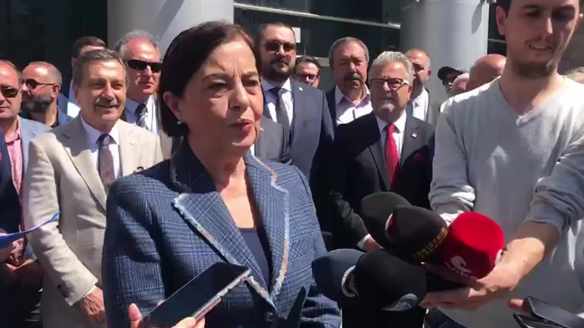 JALE NUR SÜLLÜ, KENDİSİNE "AHLAKSIZ KADIN" DİYEN KOZA ALTIN YÖNETİCİSİ HAKKINDA SUÇ DUYURUSUNDA BULUNDU