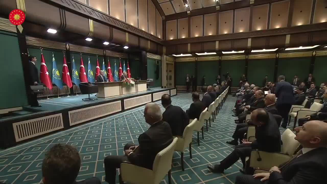 ERDOĞAN: “BU SAVAŞ, TÜRK DEVLETLERİNİN İKİLİ DÜZEYDE DAYANIŞMASI VE İŞ BİRLİĞİNİN ÖNEMİNİ BİR KEZ DAHA GÖZLER ÖNÜNE SERMİŞTİR”