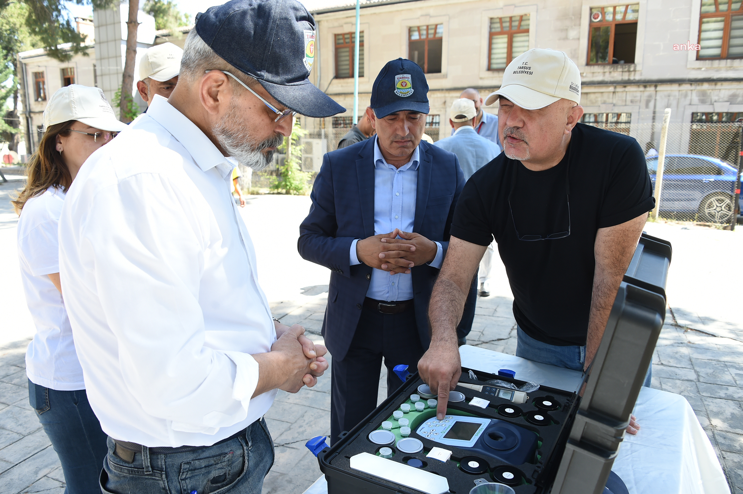 TARSUS BELEDİYESİ'NDEN TARIMDA YERİNDE ANALİZ HİZMETİ