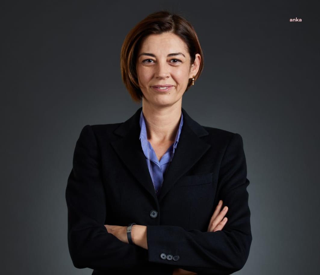 DEVA PARTİLİ HELÜN FIRAT: "MÜZİĞE VE HAYATA ÖZGÜRLÜK İSTİYORUZ"