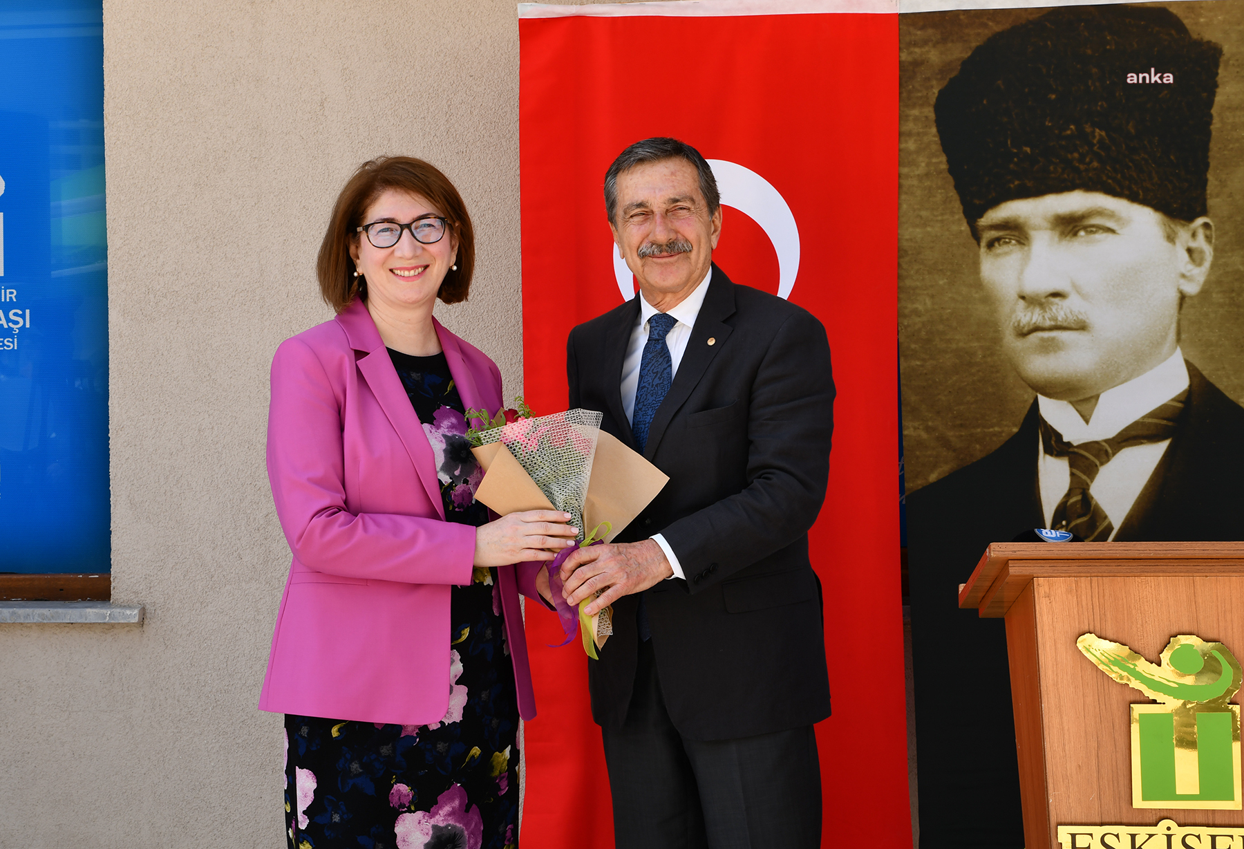 TEPEBAŞI’NDA TOPLUMSAL EŞİTLİK VE PSİKOLOJİK DANIŞMANLIK MERKEZİ AÇILDI