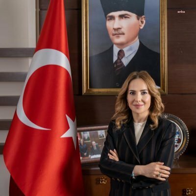 UŞAK VALİSİ FUNDA KOCABIYIK'IN DA ARALARINDA OLDUĞU 9 VALİ MERKEZE ÇEKİLDİ