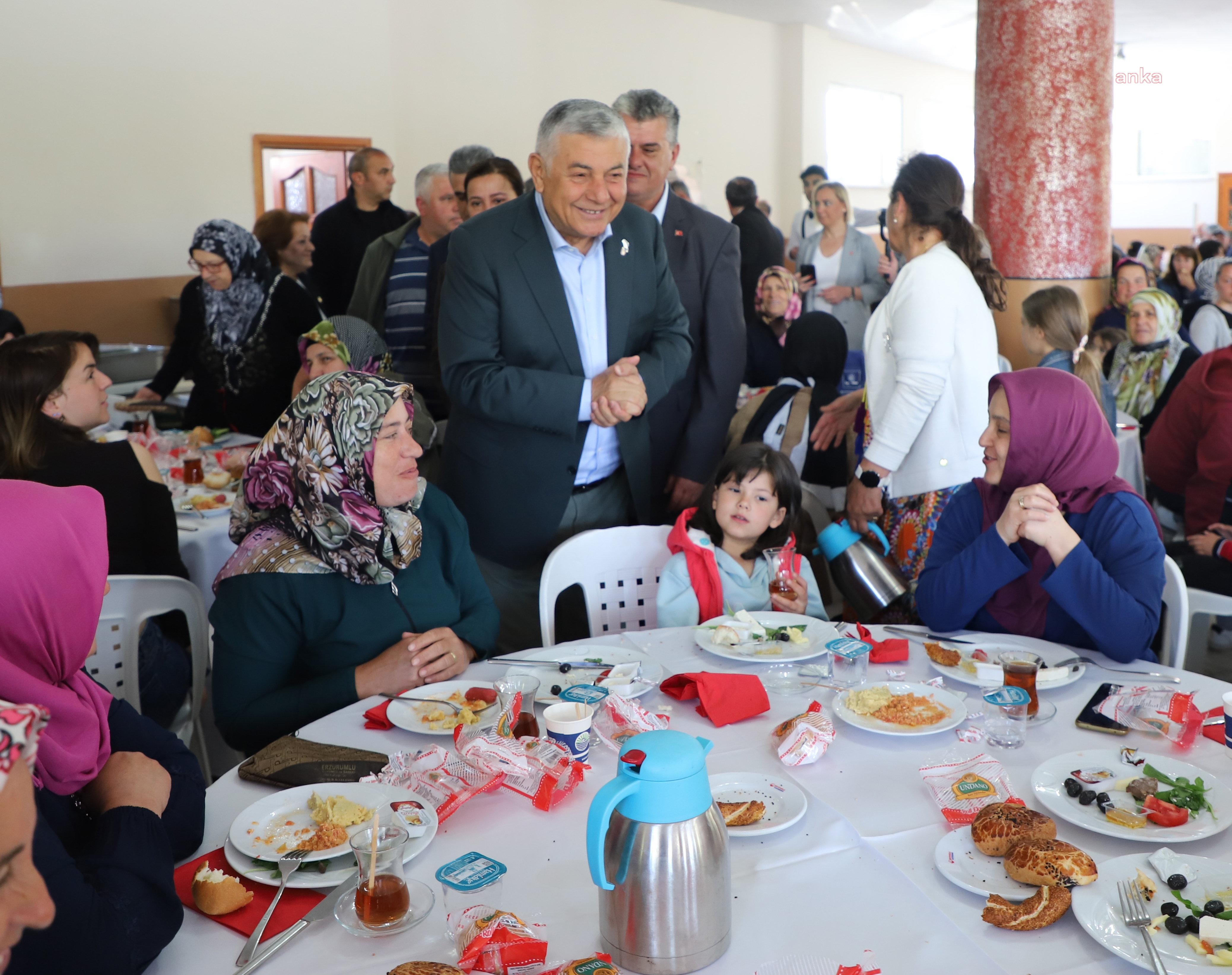 SARIYER BELEDİYE BAŞKANI GENÇ GÜMÜŞDERELİ KADINLARLA BİR ARAYA GELDİ