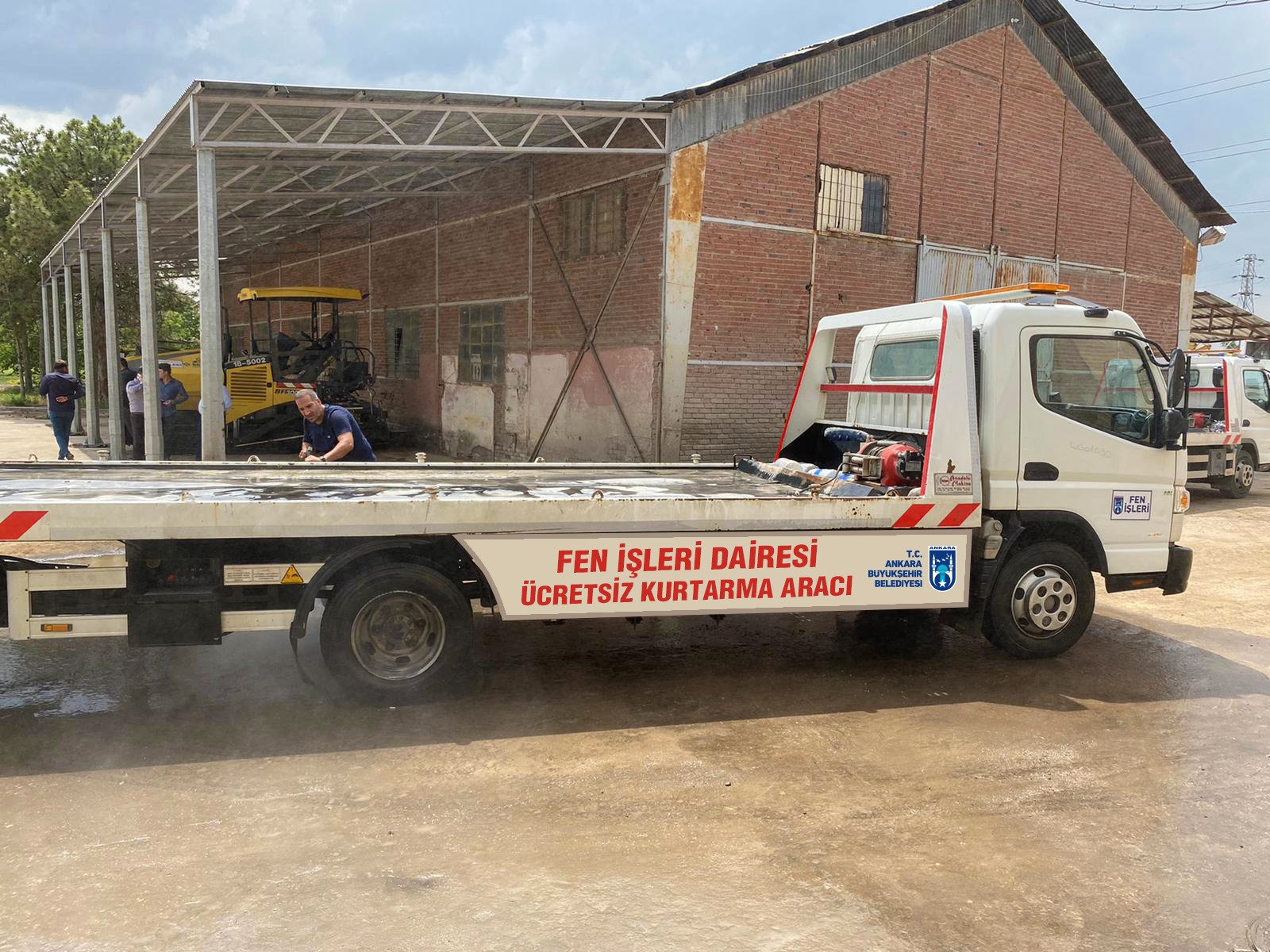 MANSUR YAVAŞ’TAN SÜRÜCÜLERE ÜCRETSİZ ÇEKİCİ HİZMETİ MÜJDESİ