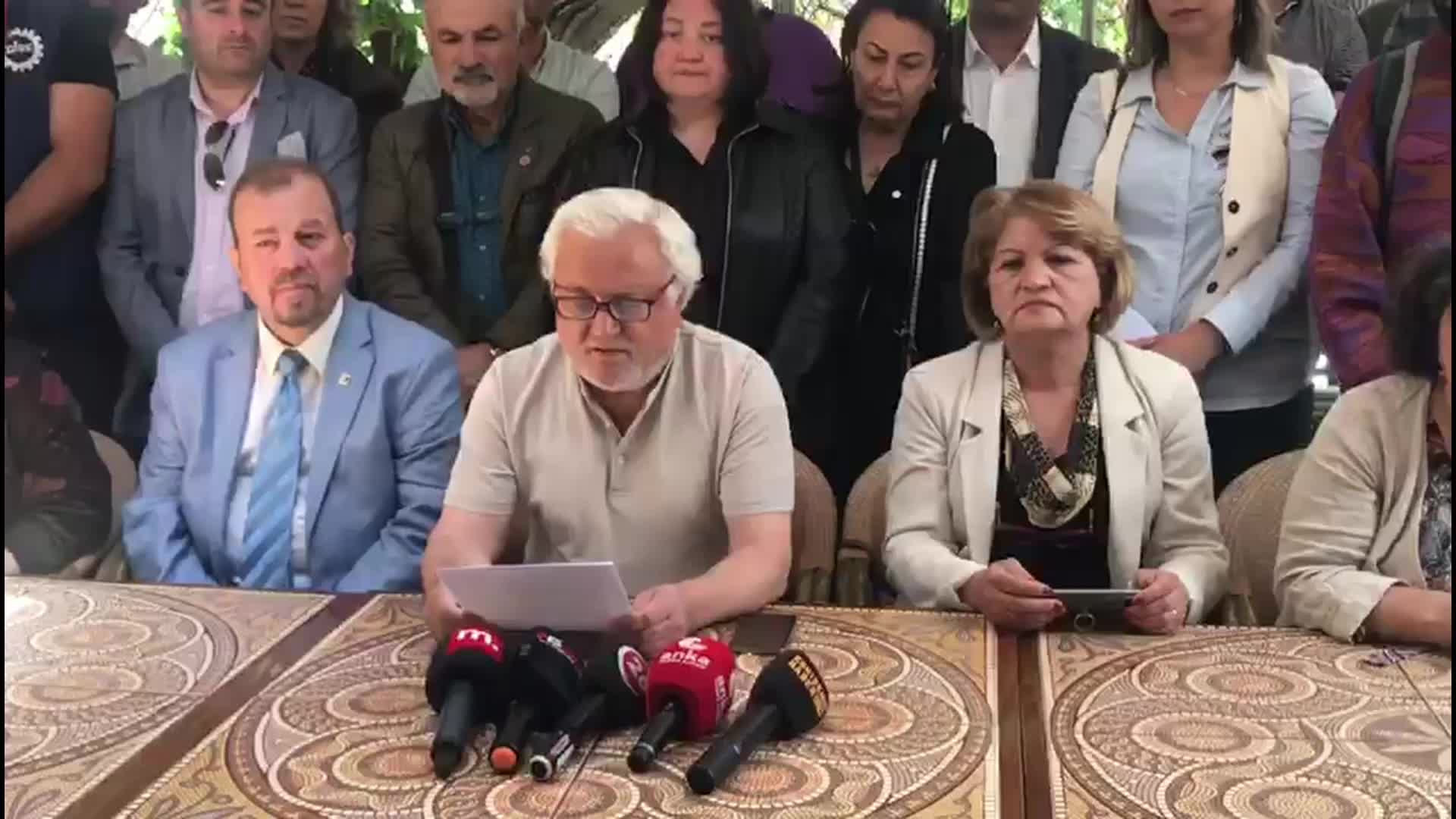 ESKİŞEHİR'DE EMEK VE DEMOKRASİ GÜÇLERİ: "YASAKÇI ZİHNİYETTEN VAZGEÇİN. KİMSE BİZDEN SESSİZ KALMAMIZI BEKLEMESİN"