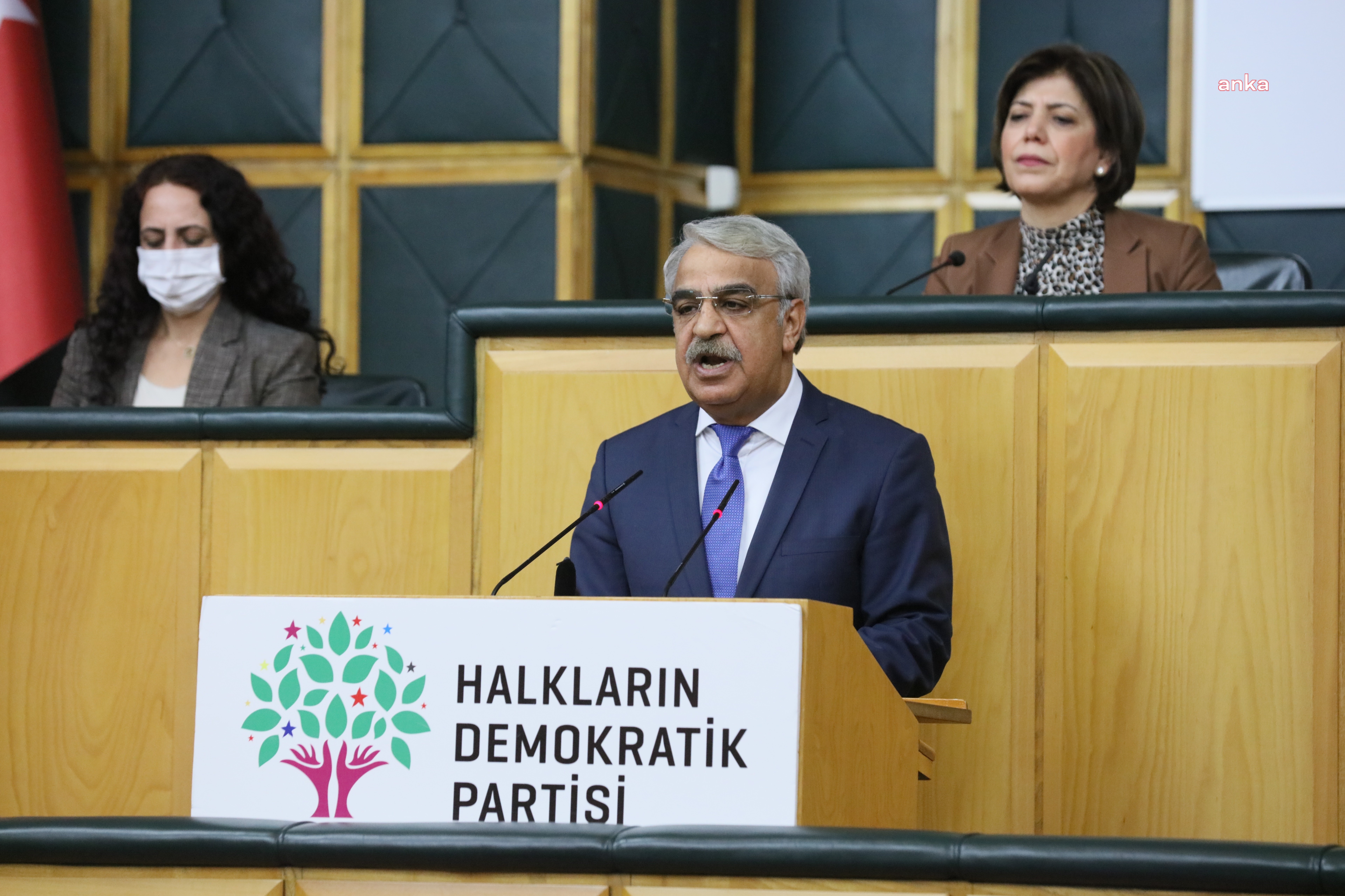 HDP EŞ GENEL BAŞKANI MİTHAT SANCAR’IN ANNESİ MÜNİRE SANCAR YAŞAMINI YİTİRDİ
