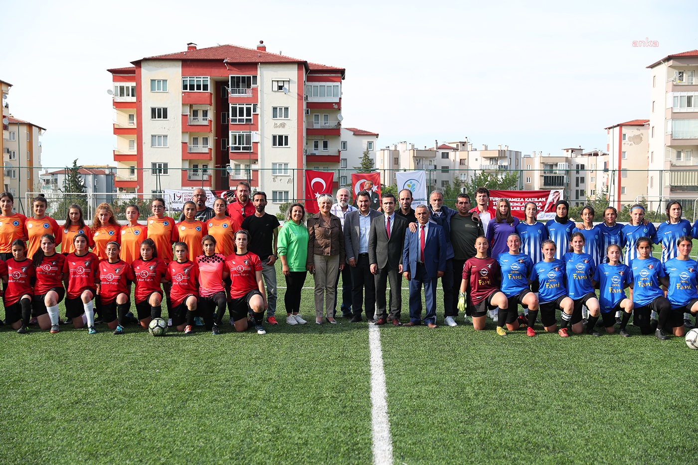 MERKEZEFENDİ'DE 19 MAYIS GENÇLİK FUTBOL TURNUVASI BAŞLADI