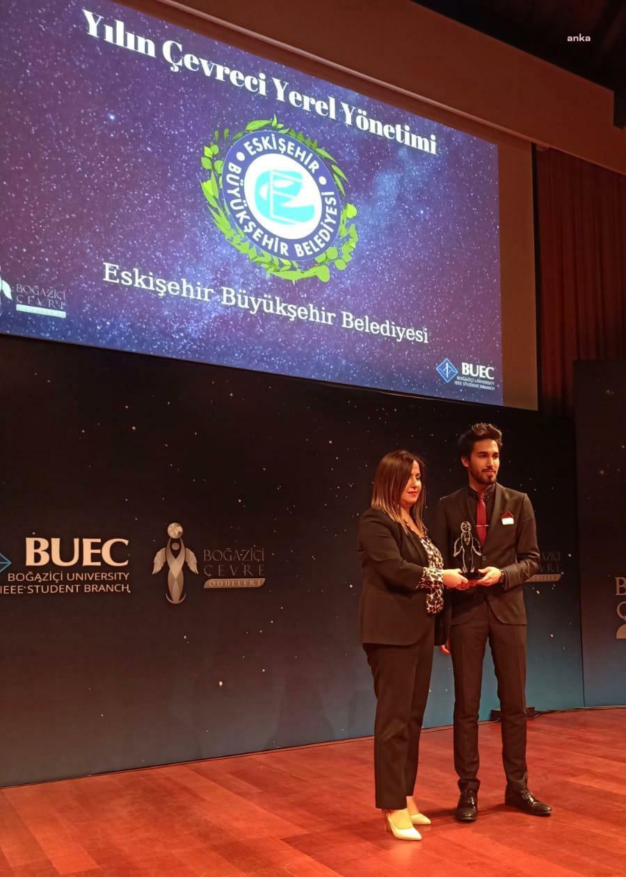 ESKİŞEHİR BÜYÜKŞEHİR’E ÇEVRE ÖDÜLÜ