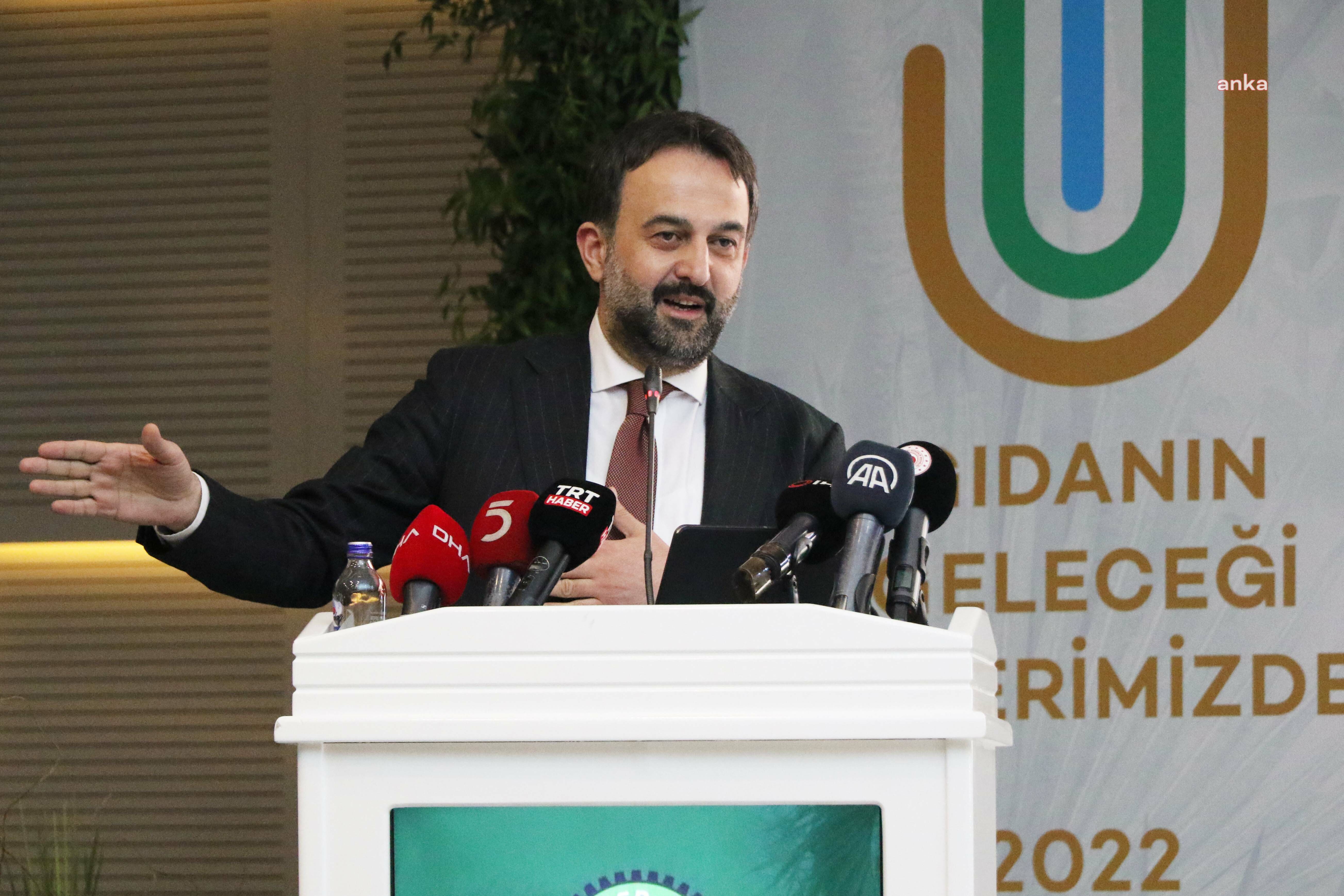 YILMAZ: "BİR FİNCAN KAHVE İÇİN 200 LİTRE SU KULLANDIĞIMIZ MÜDDETÇE DÜNYAMIZDAN VAZGEÇMİŞ OLUYORUZ"