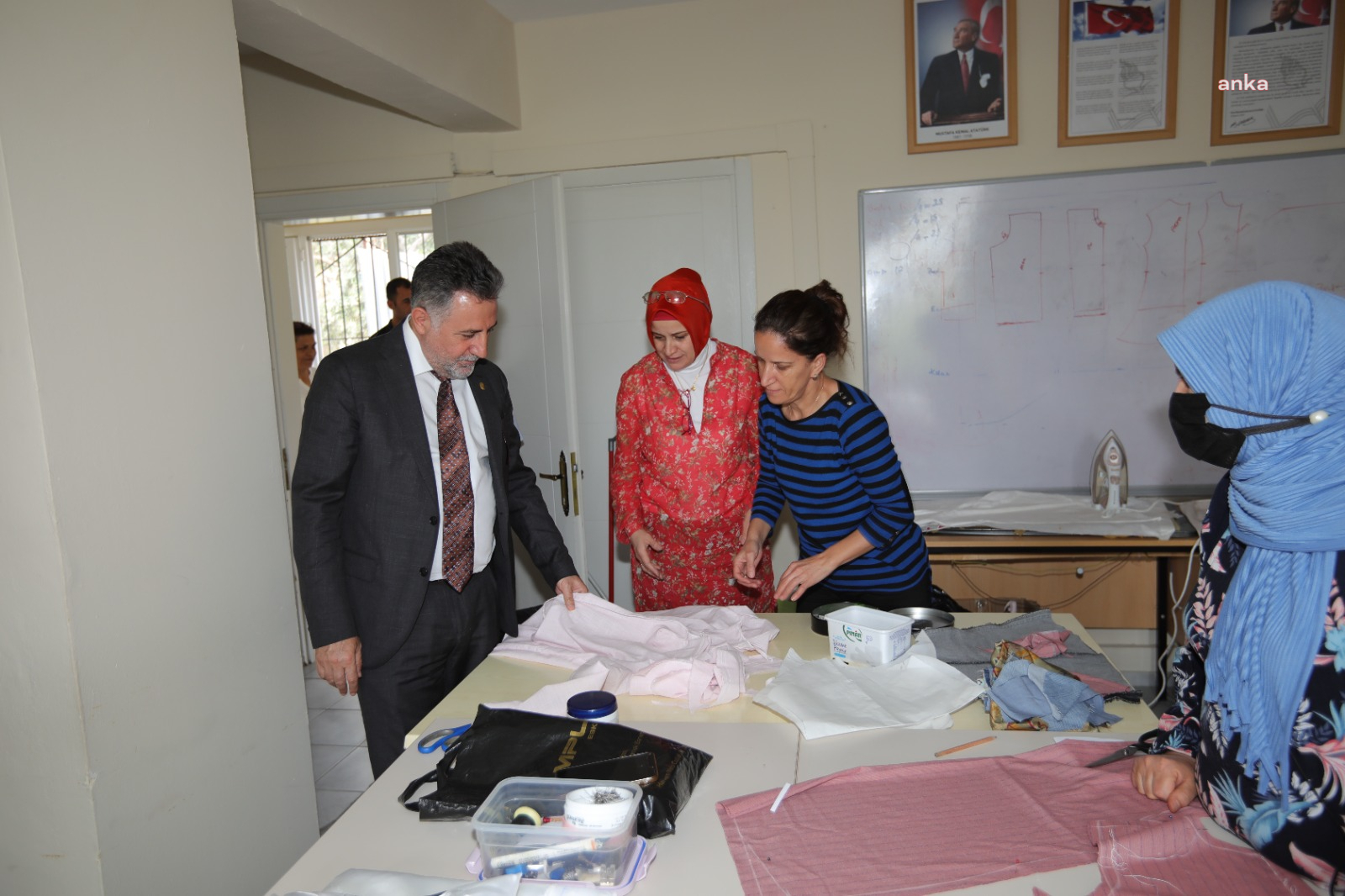 BAYRAKLI BELEDİYESİ'NDEN 26 BRANŞTA KURS